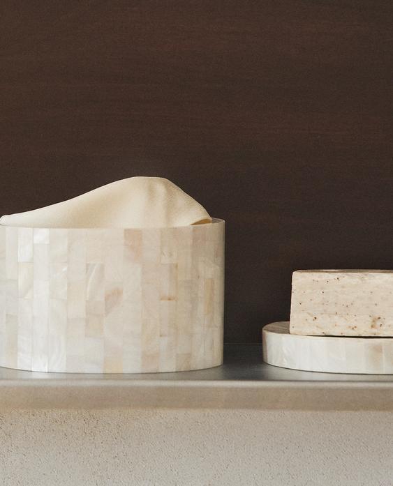 MOTHER-OF-PEARL BATHROOM SET MOTHER-OF-PEARL BATHROOM SET