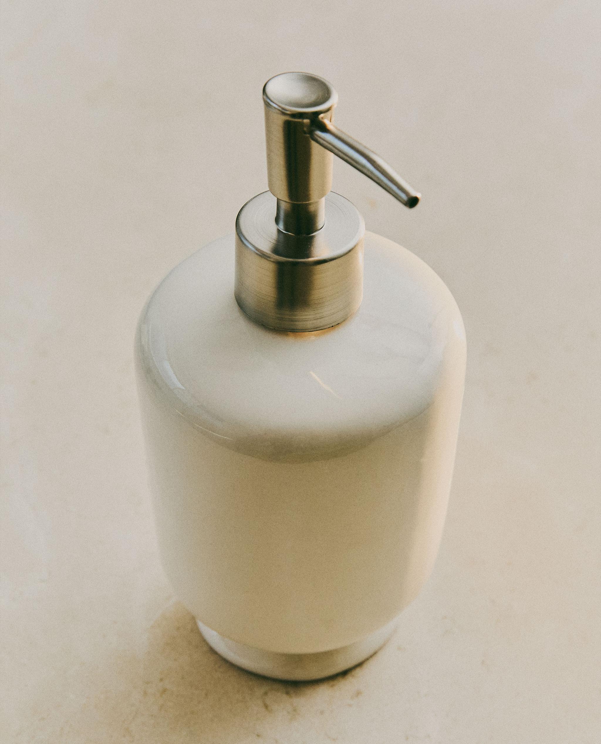 CREAM CERAMIC BATHROOM SET product thumbnail 10