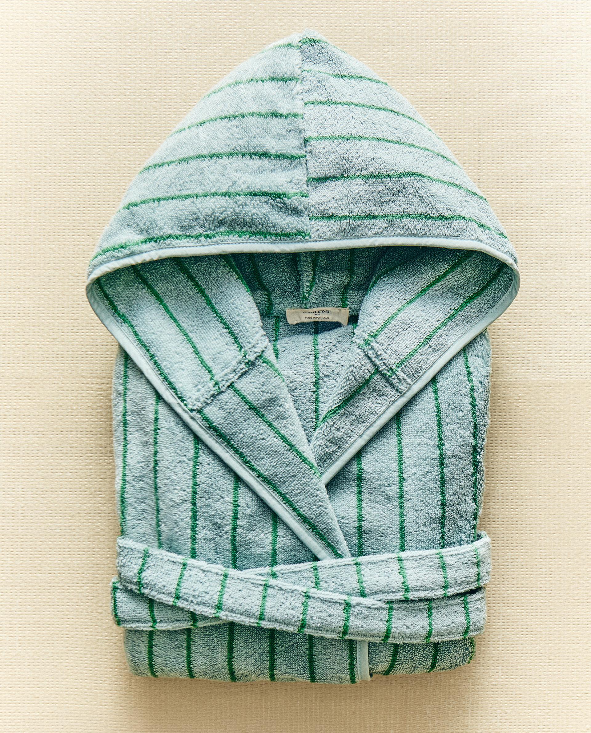 STRIPED TEEN BATHROBE