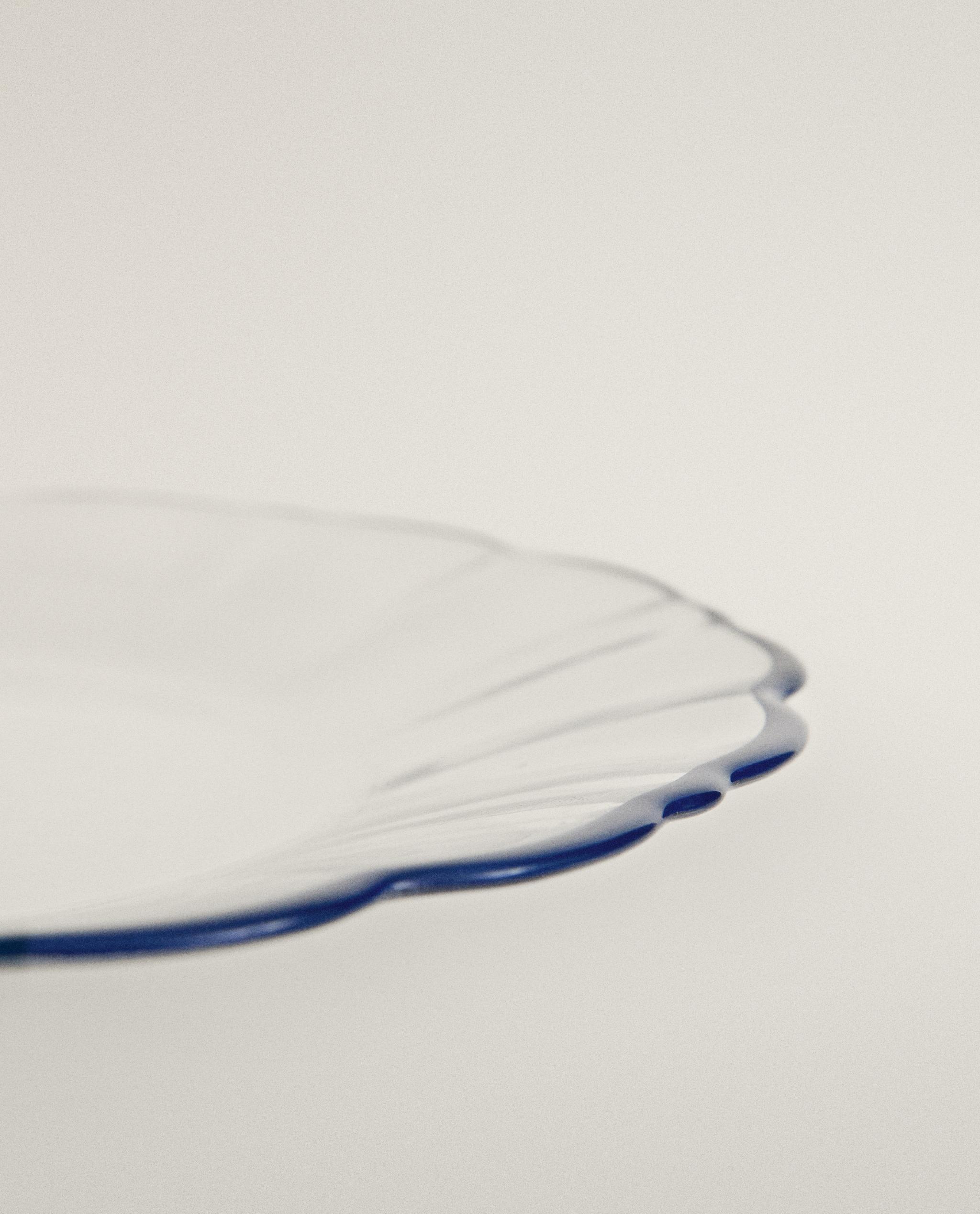 GLASS DESSERT PLATE WITH RIM product thumbnail 9