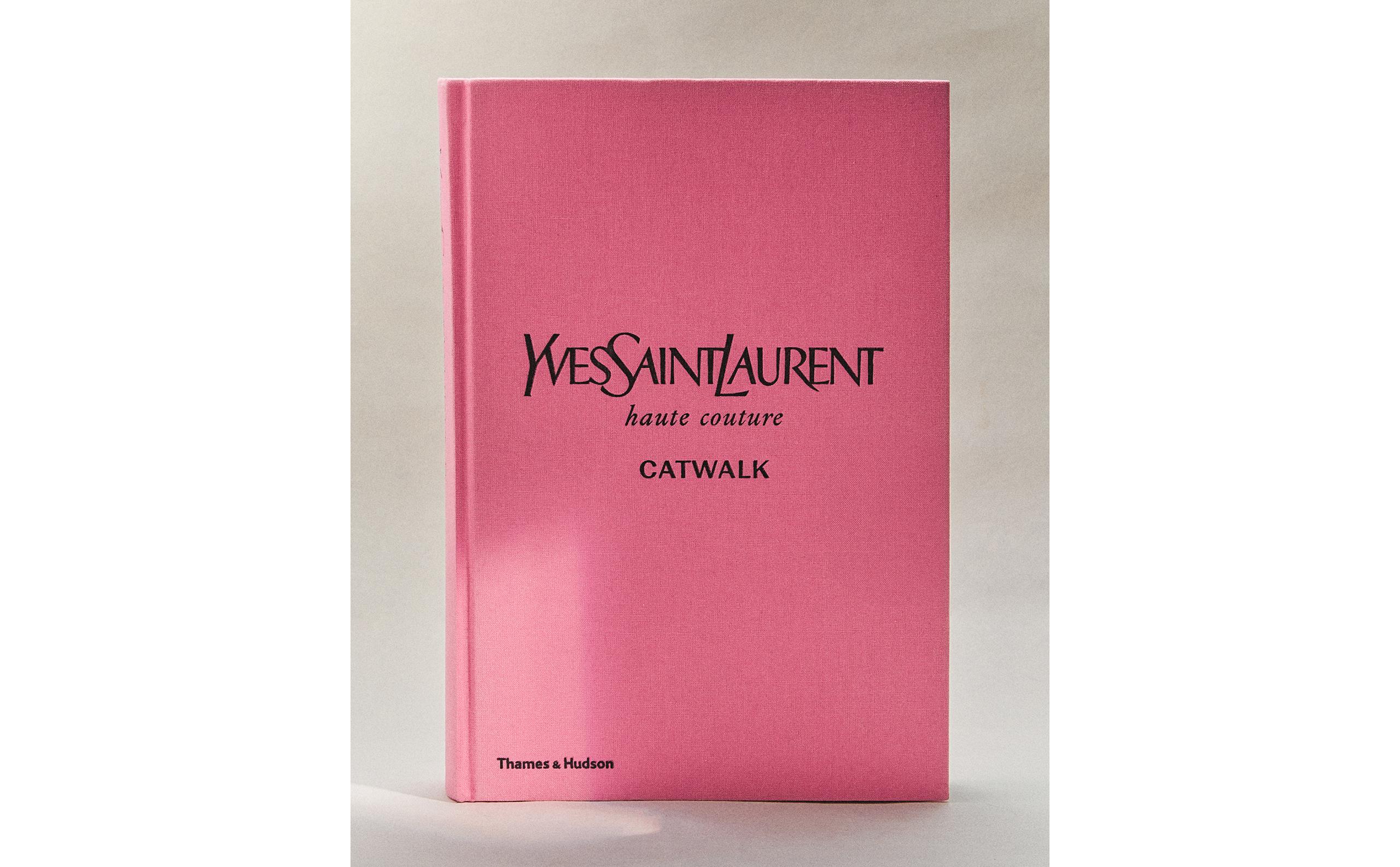 LIBRO CATWALK YVES SAINT LAURENT