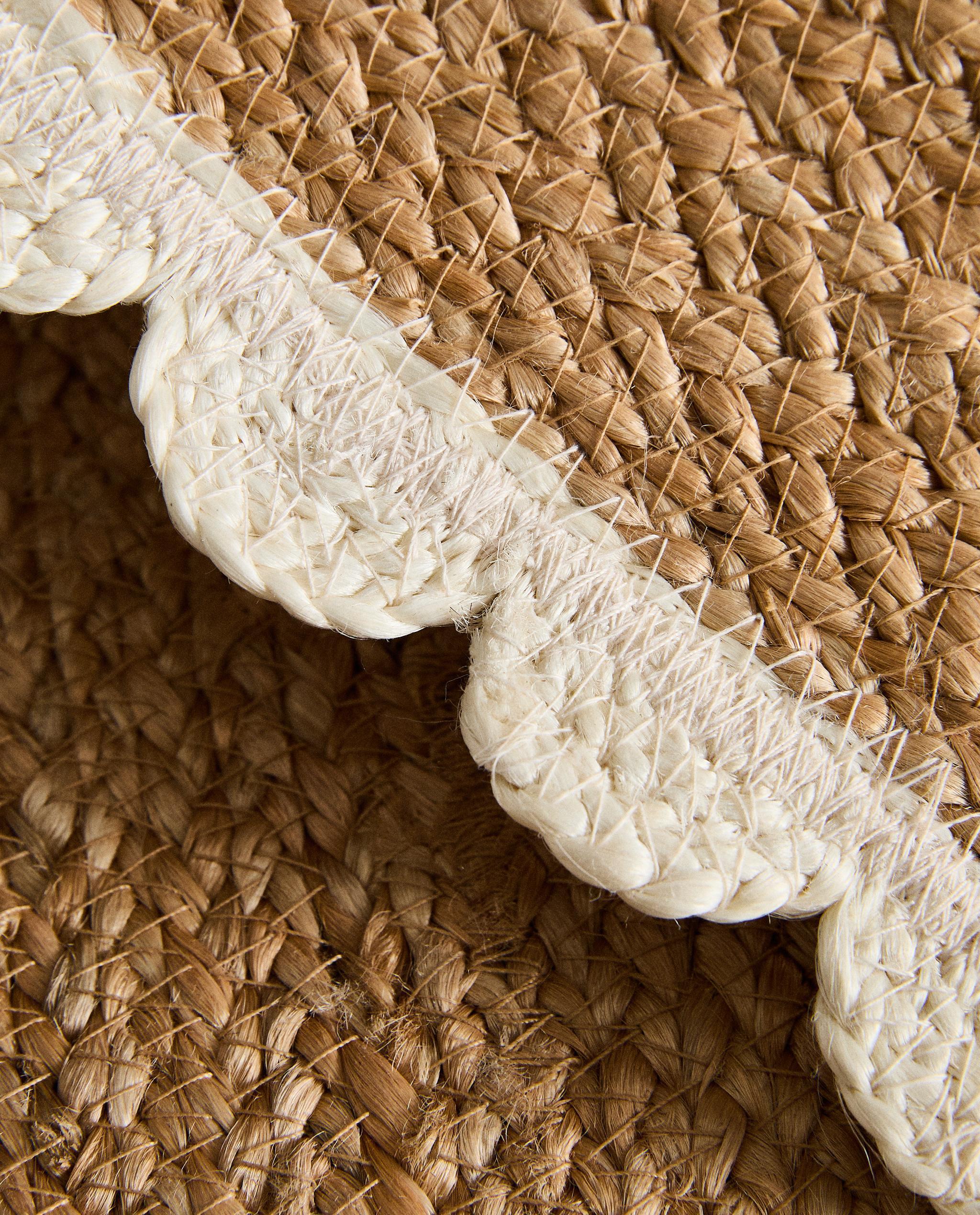 SCALLOPED JUTE PET RUG product thumbnail 15