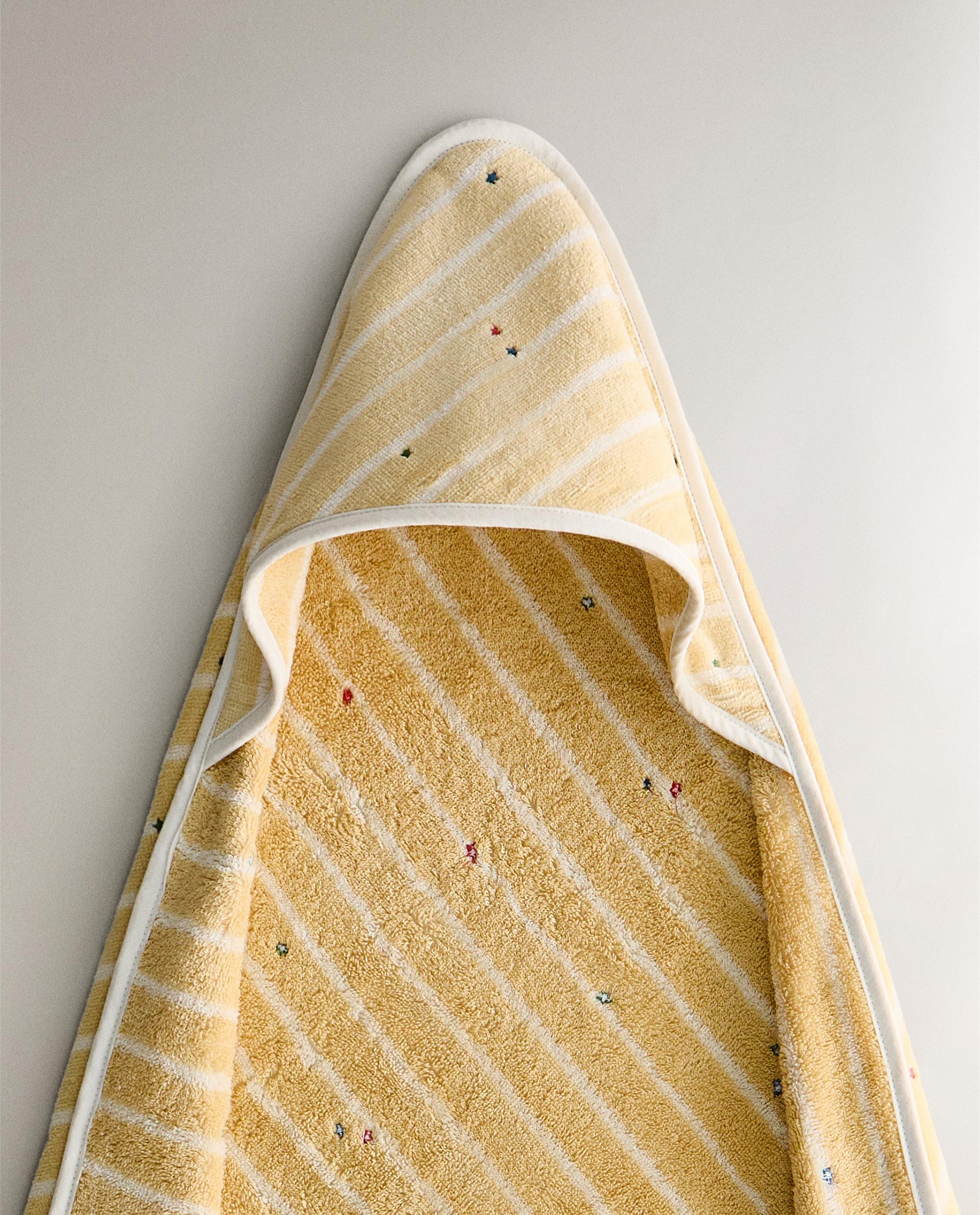 VELOUR HOODED BABY TOWEL WITH STARS AND STRIPES | Zara Home 日本/Japan