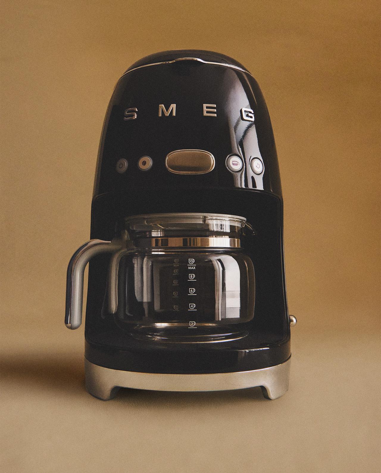 CAFETIÈRE À FILTRE PROGRAMMABLE SMEG - CAFÉ ET THÉ - CUISINE ET SALLE À MANGER | Zara Home France | Zara Home France