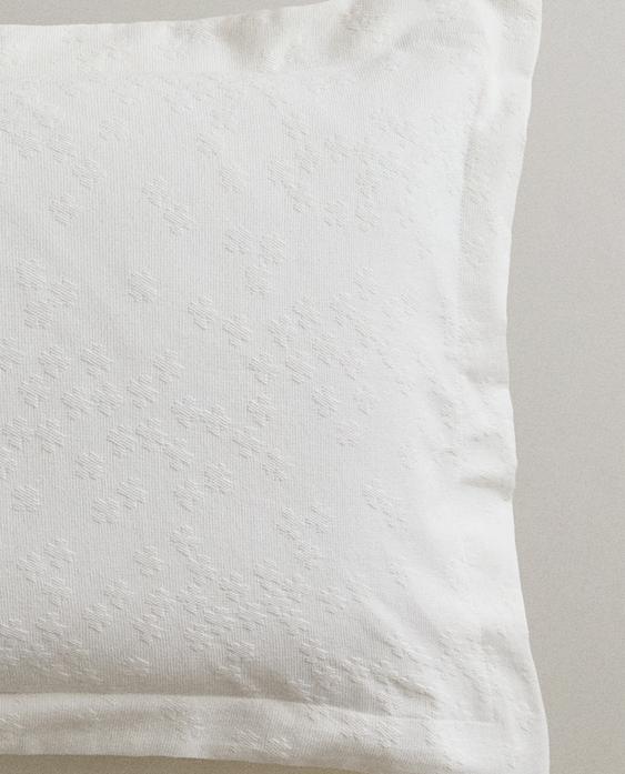 CLOVER CUSHION COVER