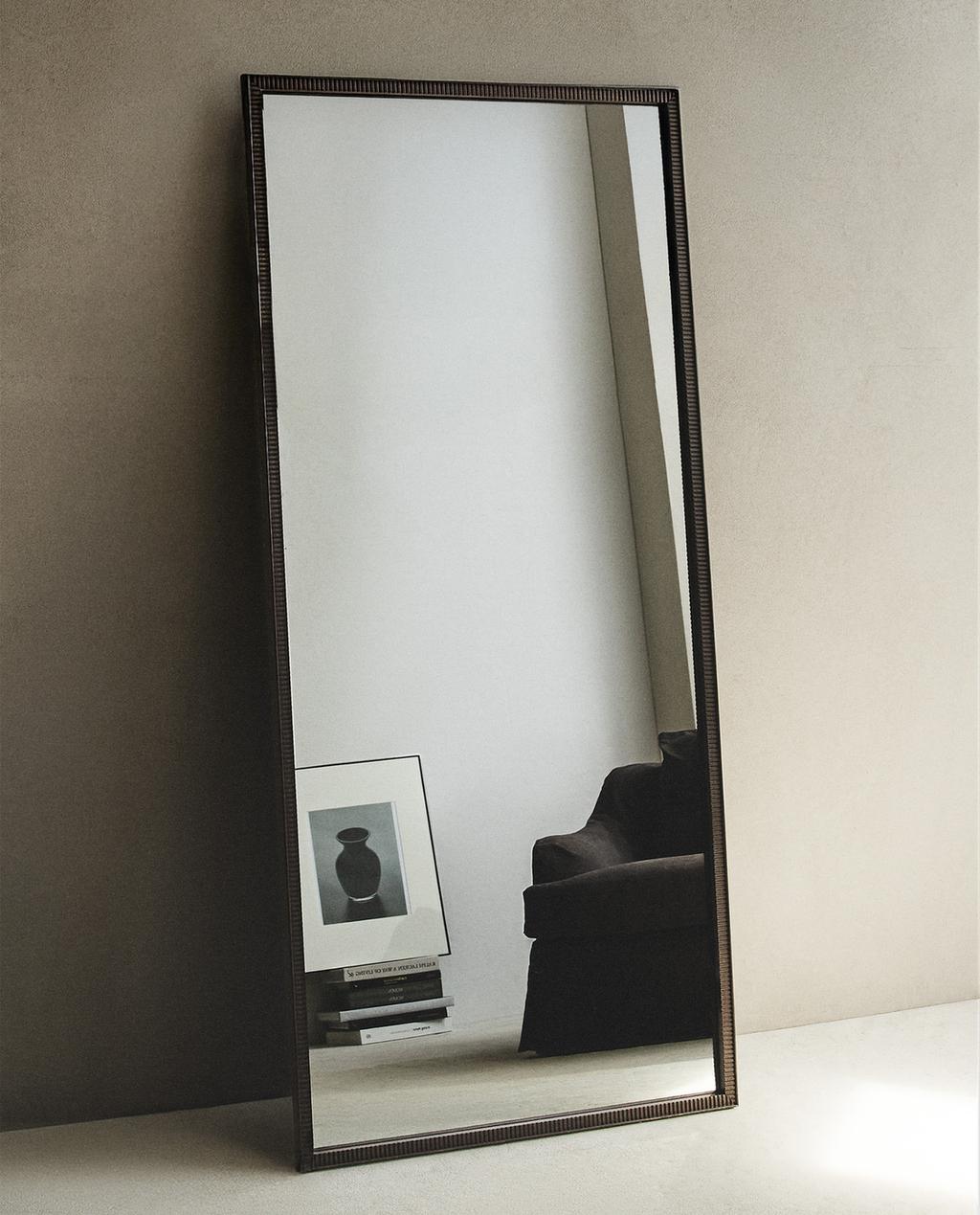 OGLEDALO S DRVENIM OKVIROM OGLEDALO S DRVENIM OKVIROM