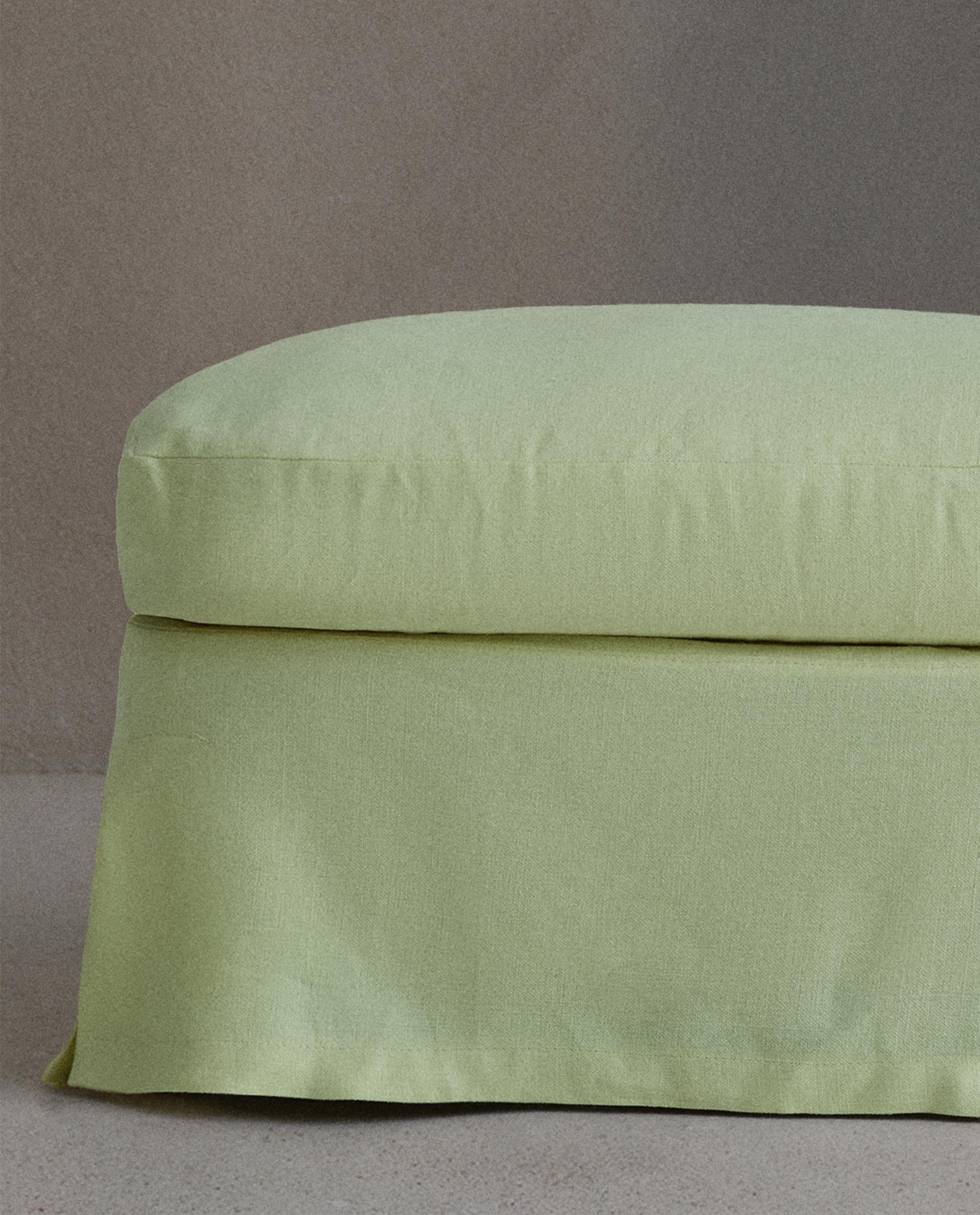FOOTSTOOL COVERS 01 product thumbnail 3