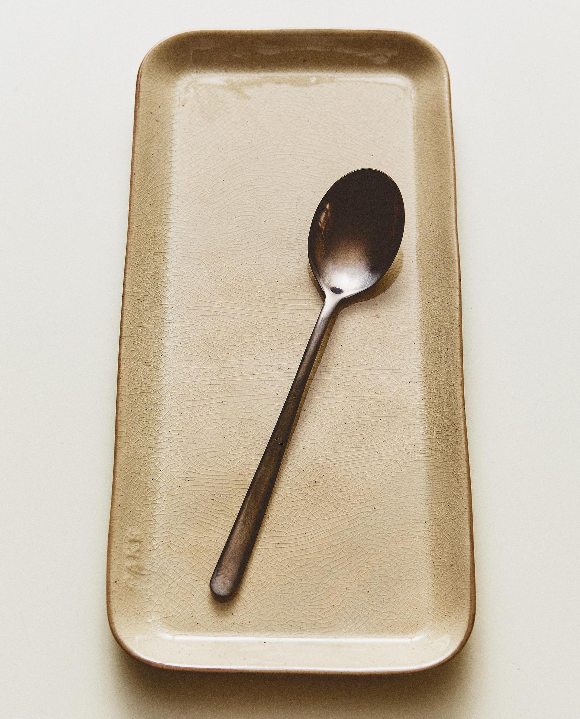 SMALL RECTANGULAR STONEWARE TRAY SMALL RECTANGULAR STONEWARE TRAY