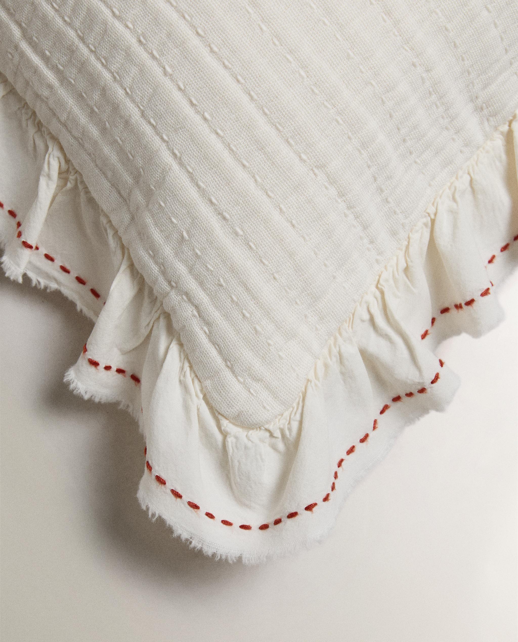 KIDS' TEXTURED CUSHION COVER WITH RUFFLE TRIM product thumbnail 2