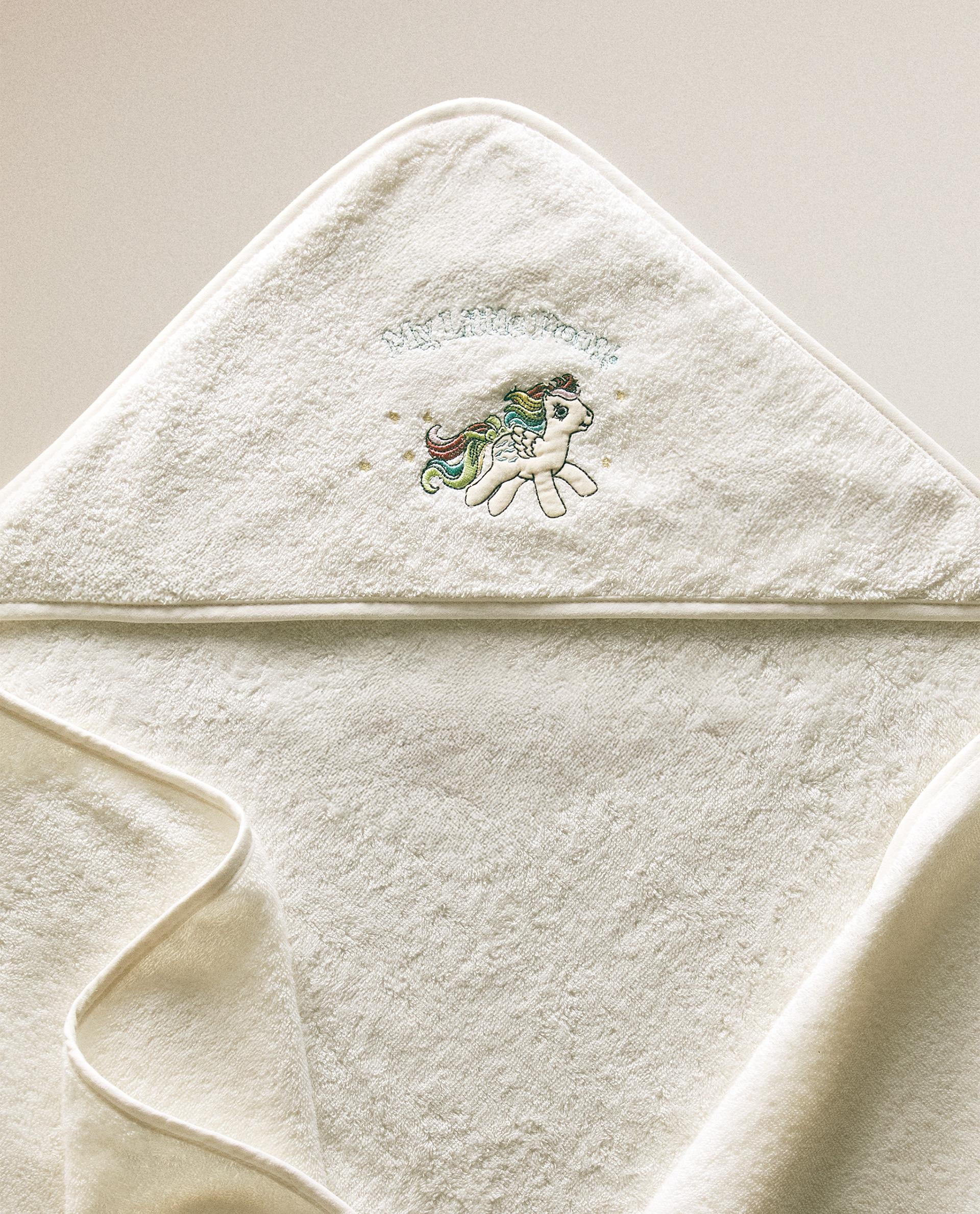 منشفة حمام من القماش الملتف بغطاء رأس من MY LITTLE PONY© منشفة حمام من القماش الملتف بغطاء رأس من MY LITTLE PONY©