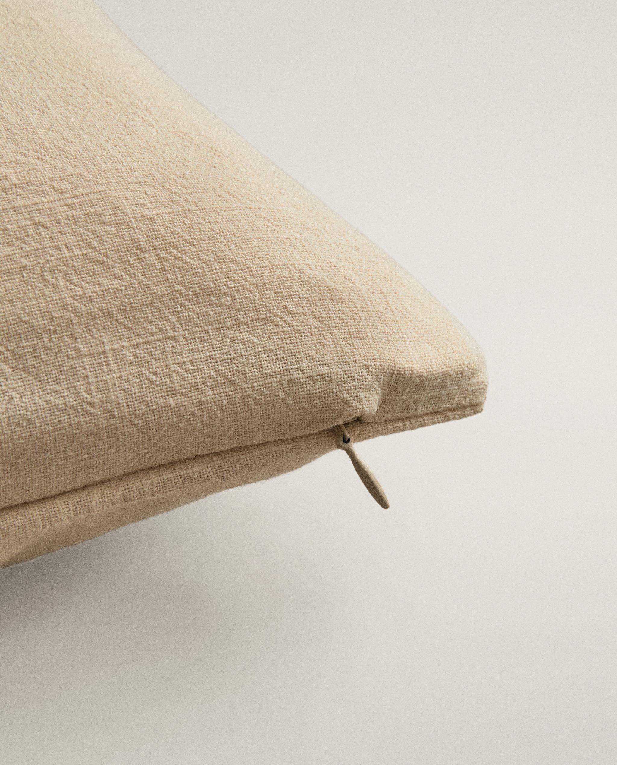 TUFTING CUSHION COVER product thumbnail 5