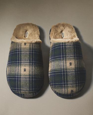 WARM CHECK SLIPPERS