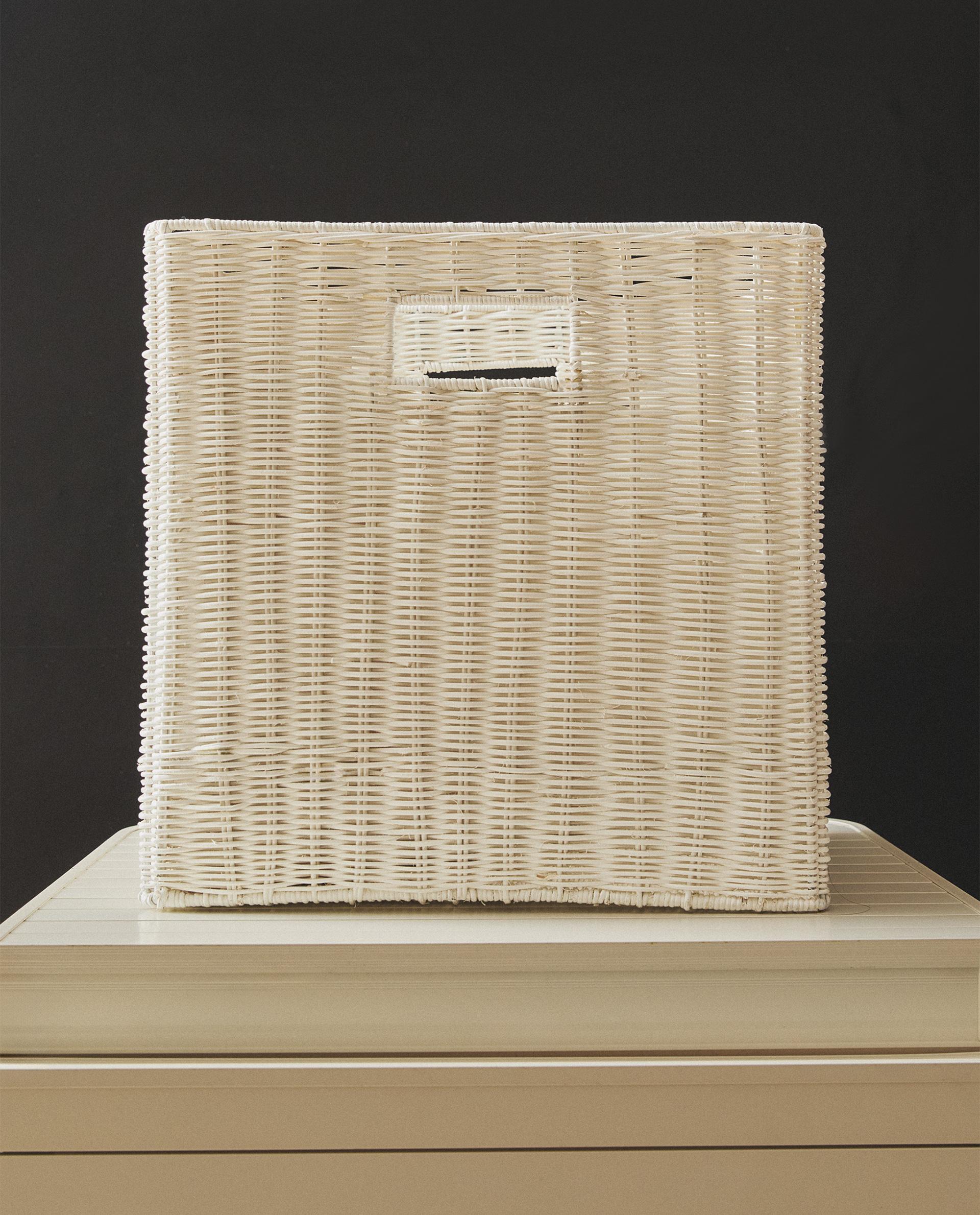 SQUARE RATTAN BASKET