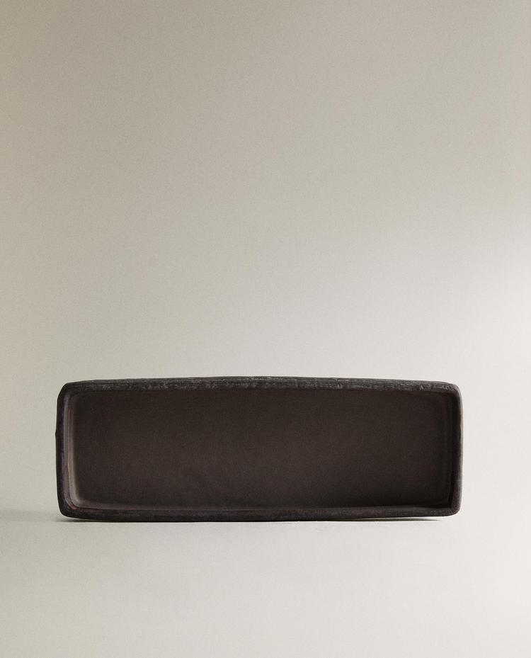 CERAMIC TRAY WITH RECTANGULAR EDGES
