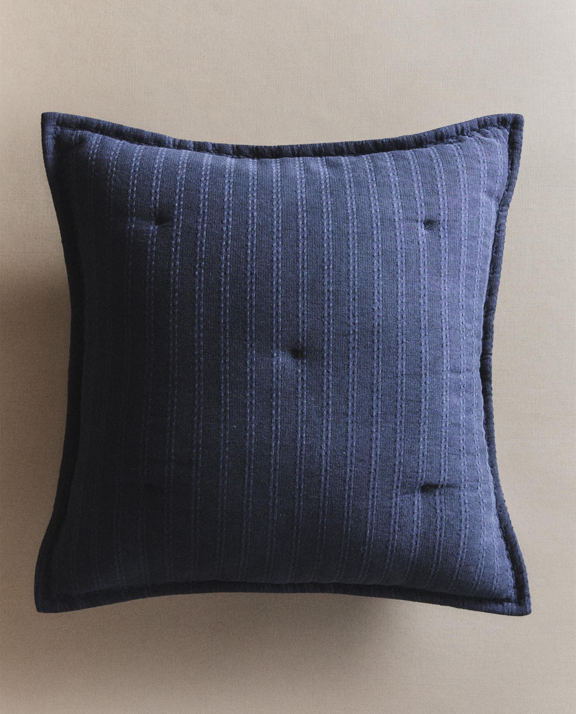 フェザー クッションフィリング（高グラム量） | Zara Home 日本/Japan