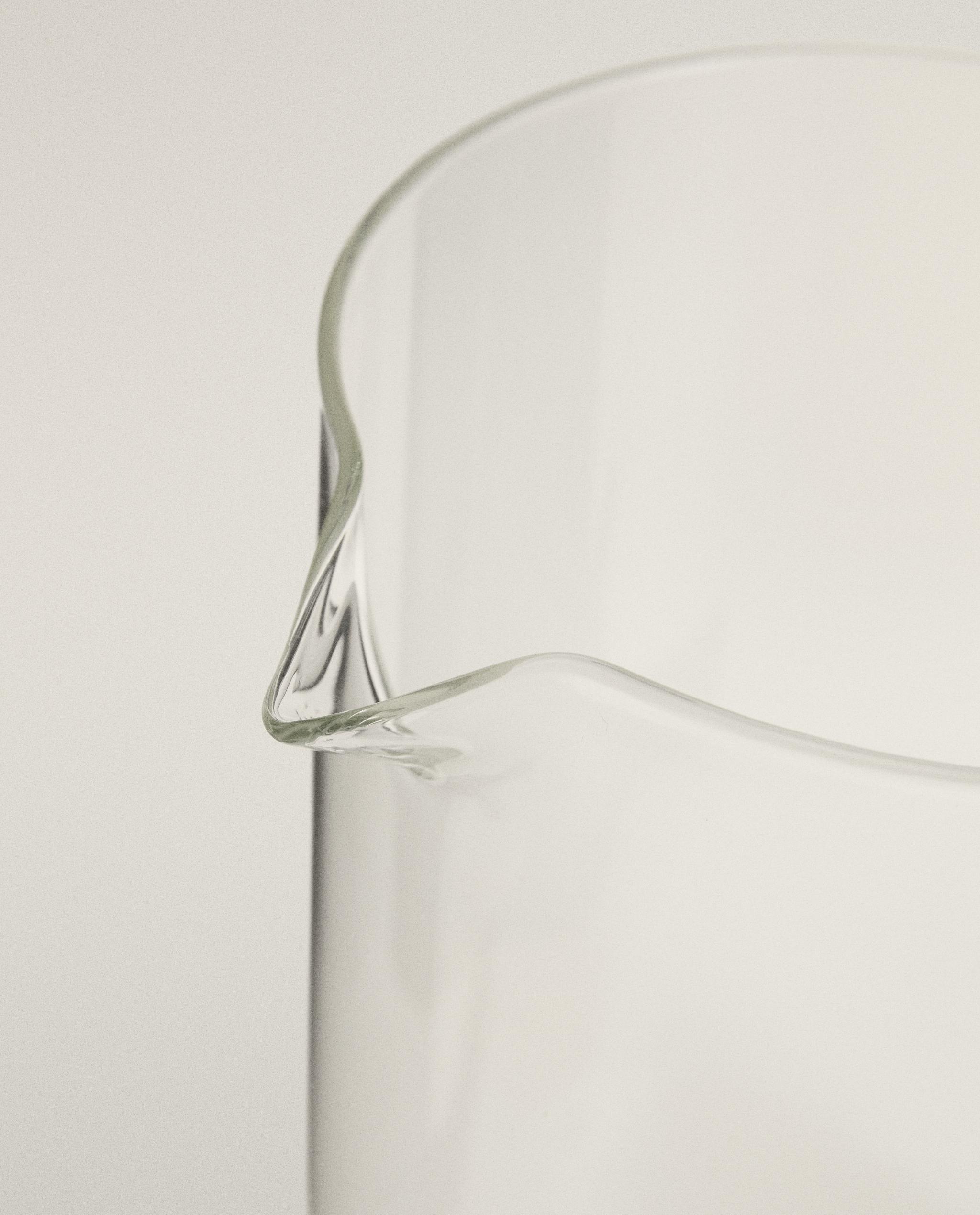 BOROSILICATE GLASS JUG WITH LID product thumbnail 7
