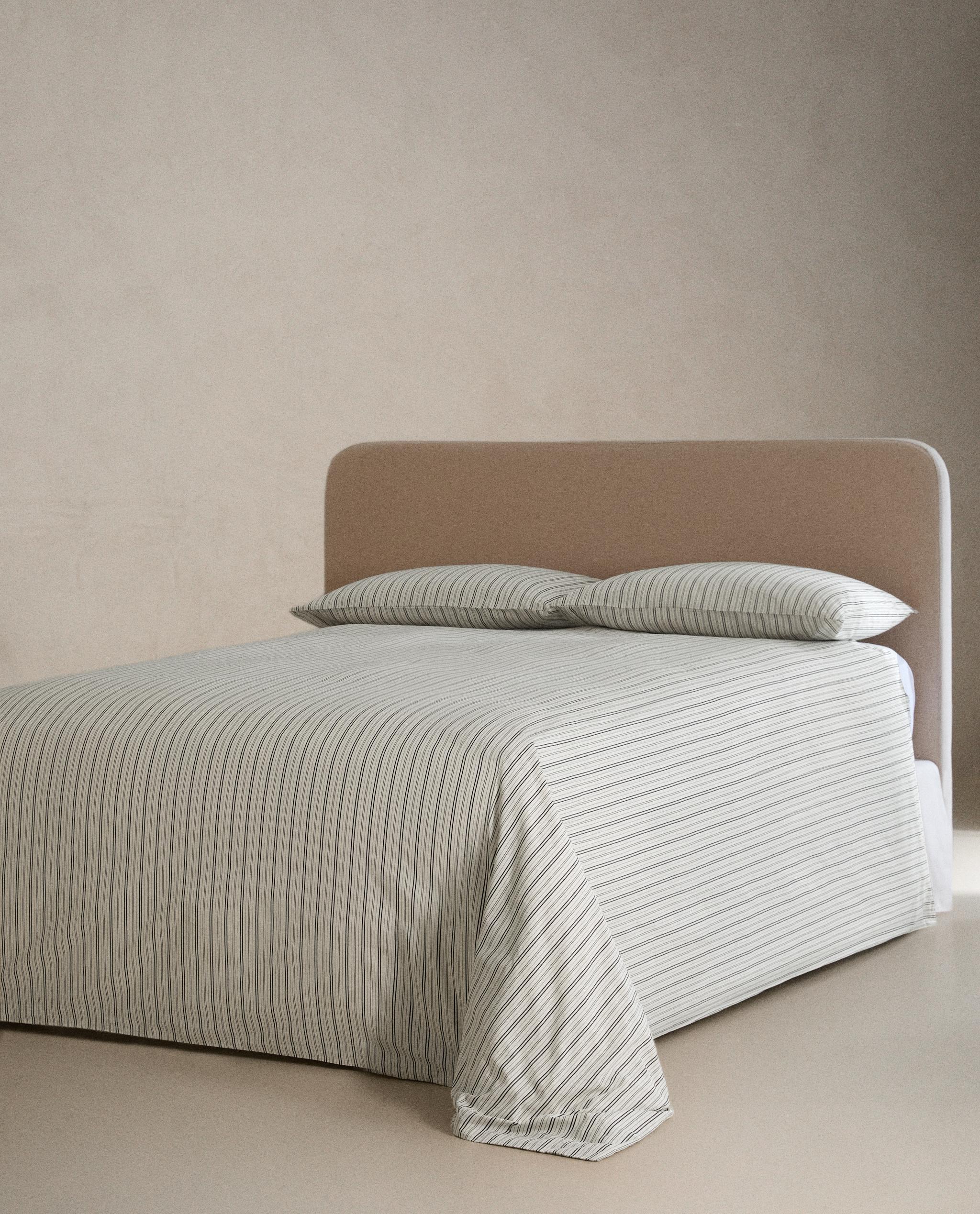 STRIPED PERCALE DUVET COVER product thumbnail 4