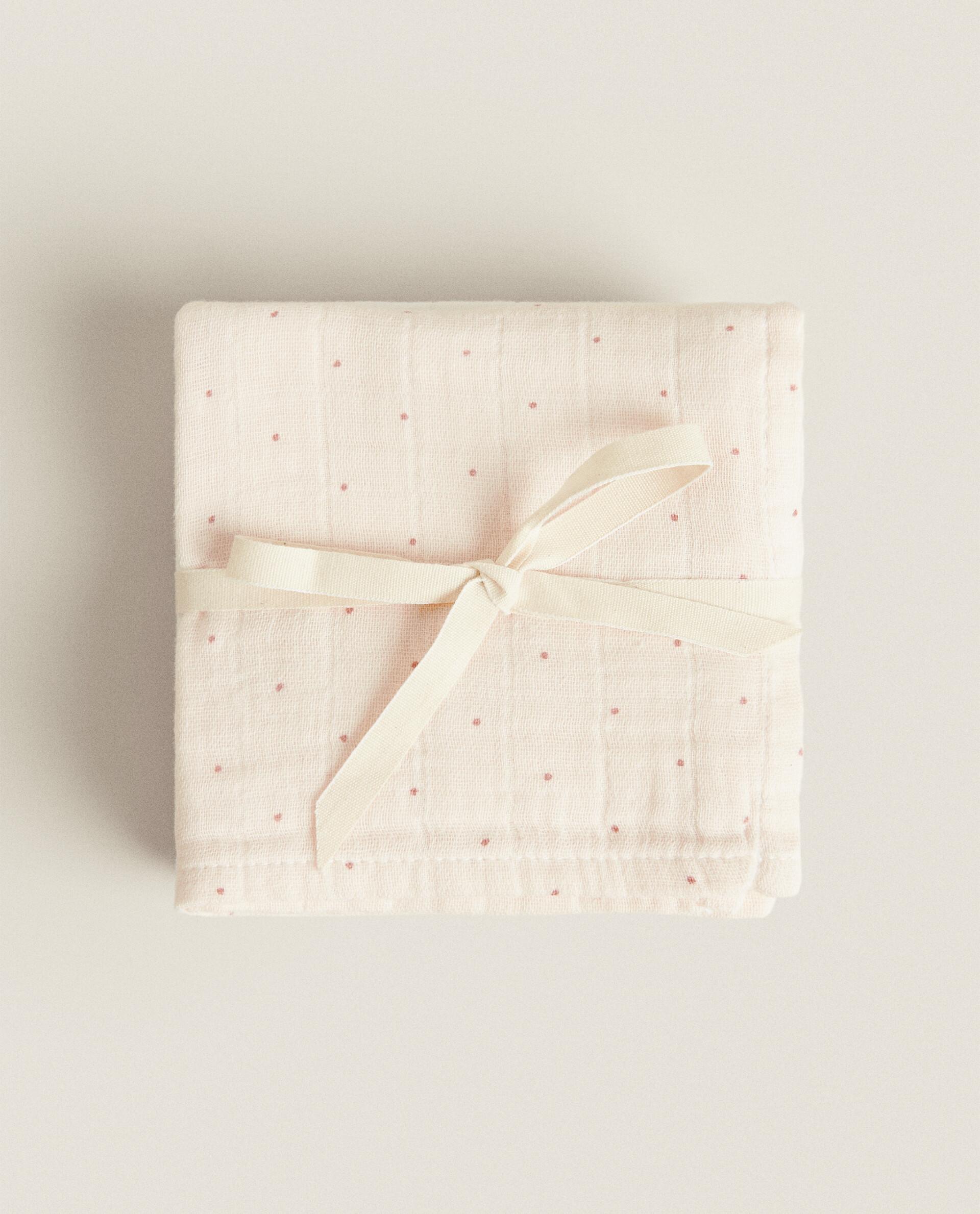 PACK OF MULTICOLOURED BABY MUSLIN CLOTHS (PACK OF 3) product thumbnail 10