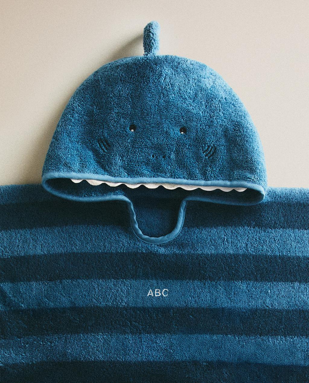 PONCHO PLAYA INFANTIL TIBURÓN