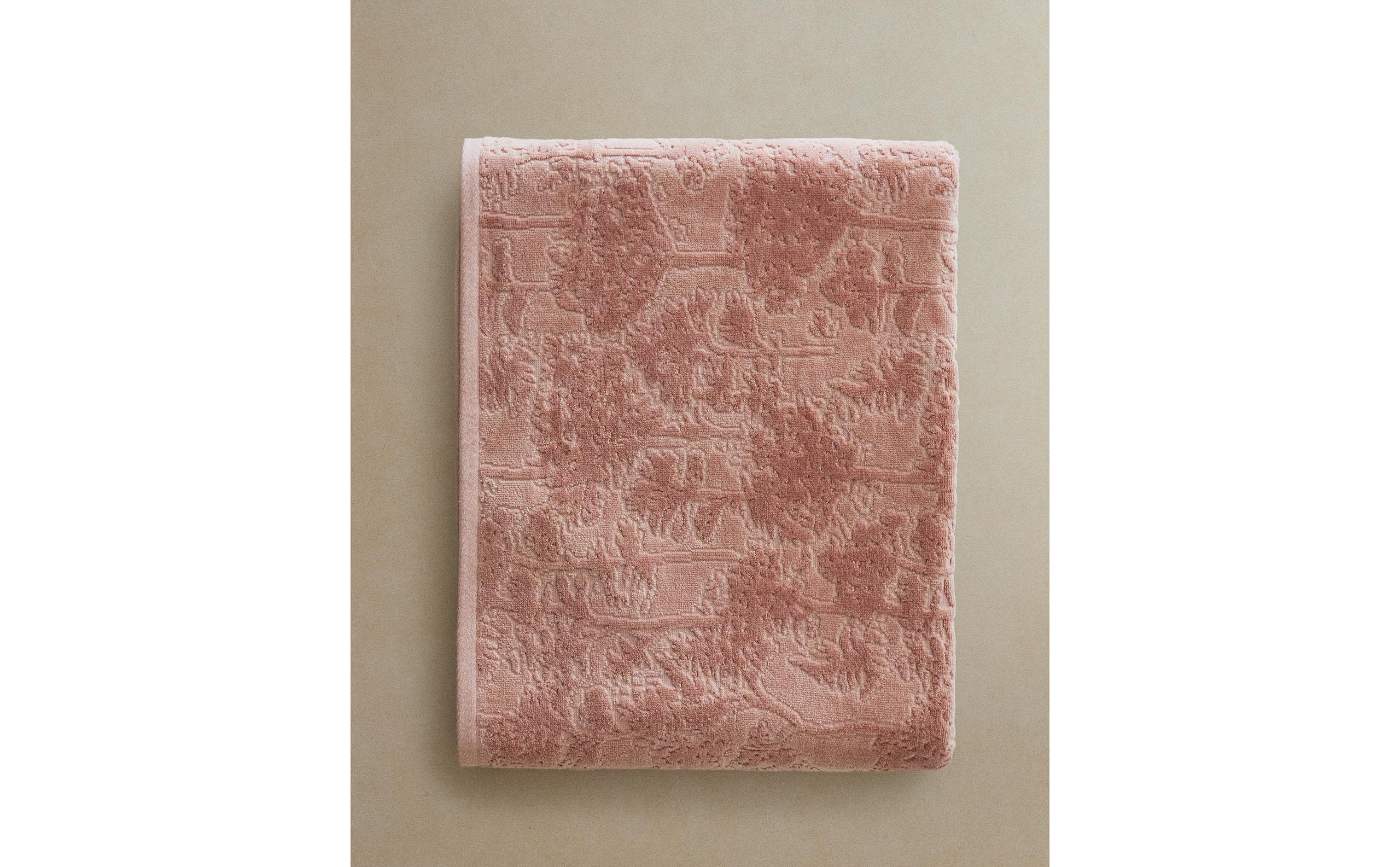 FLORAL JACQUARD BATH TOWEL product thumbnail 2