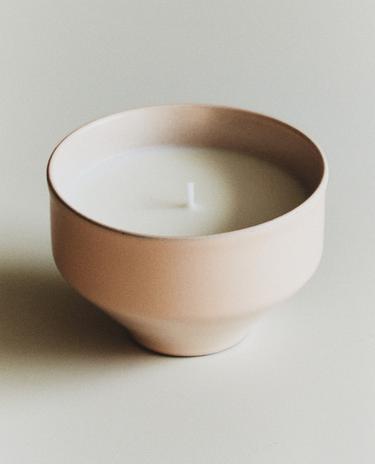 (230 G) BLOOMING MAGNOLIA SCENTED CANDLE