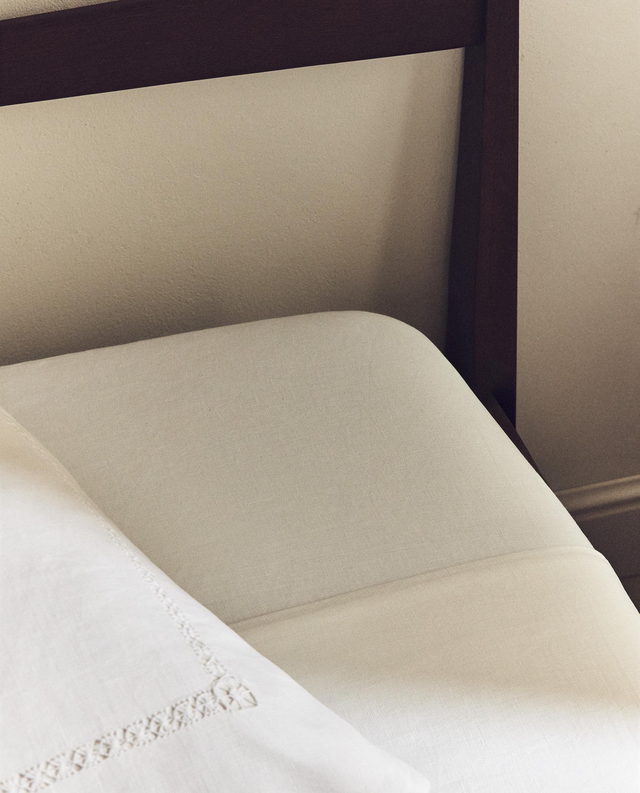 HEMSTITCHED LINEN FITTED SHEET product thumbnail 7