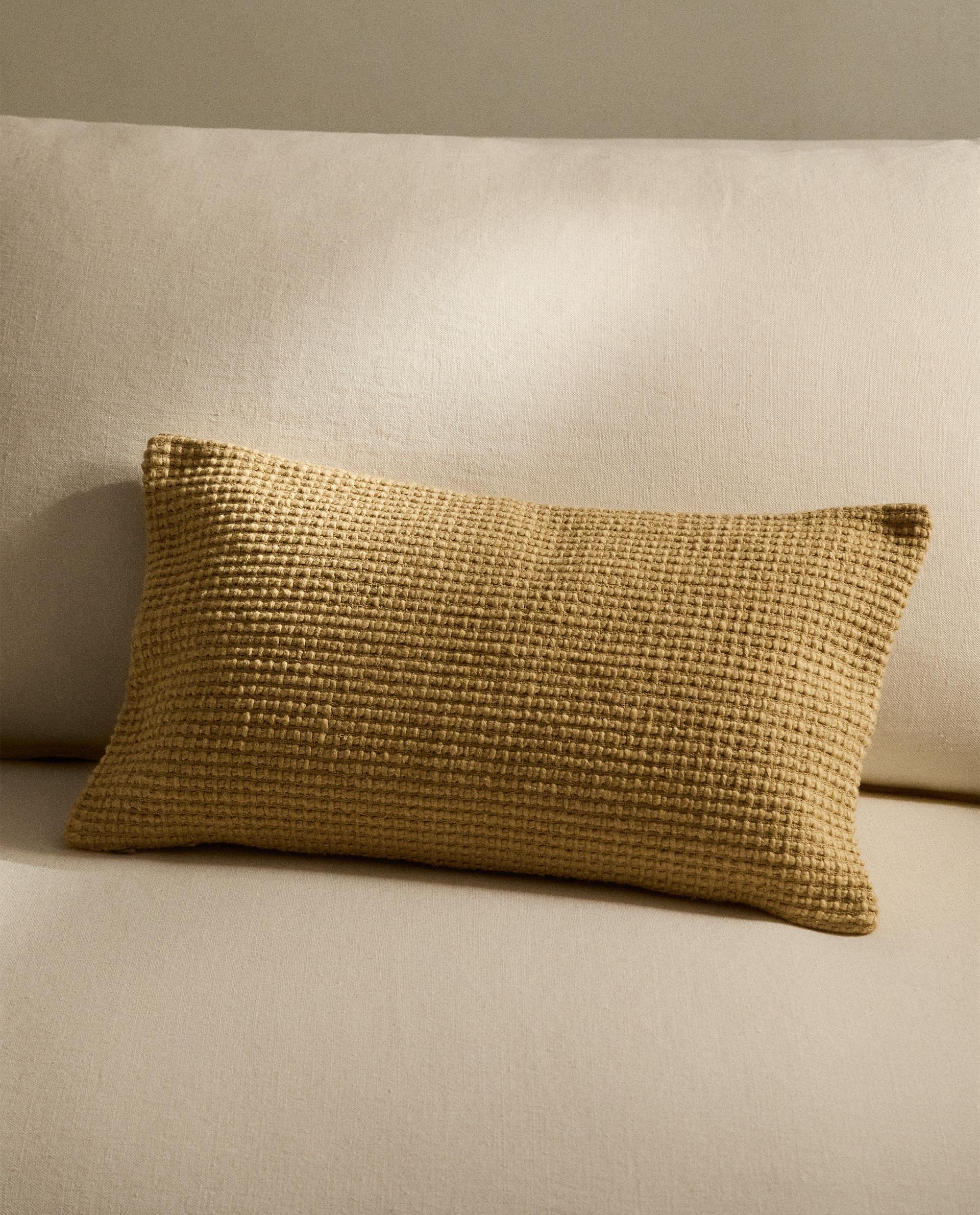 ブークレ クッションカバー | Zara Home 日本/Japan