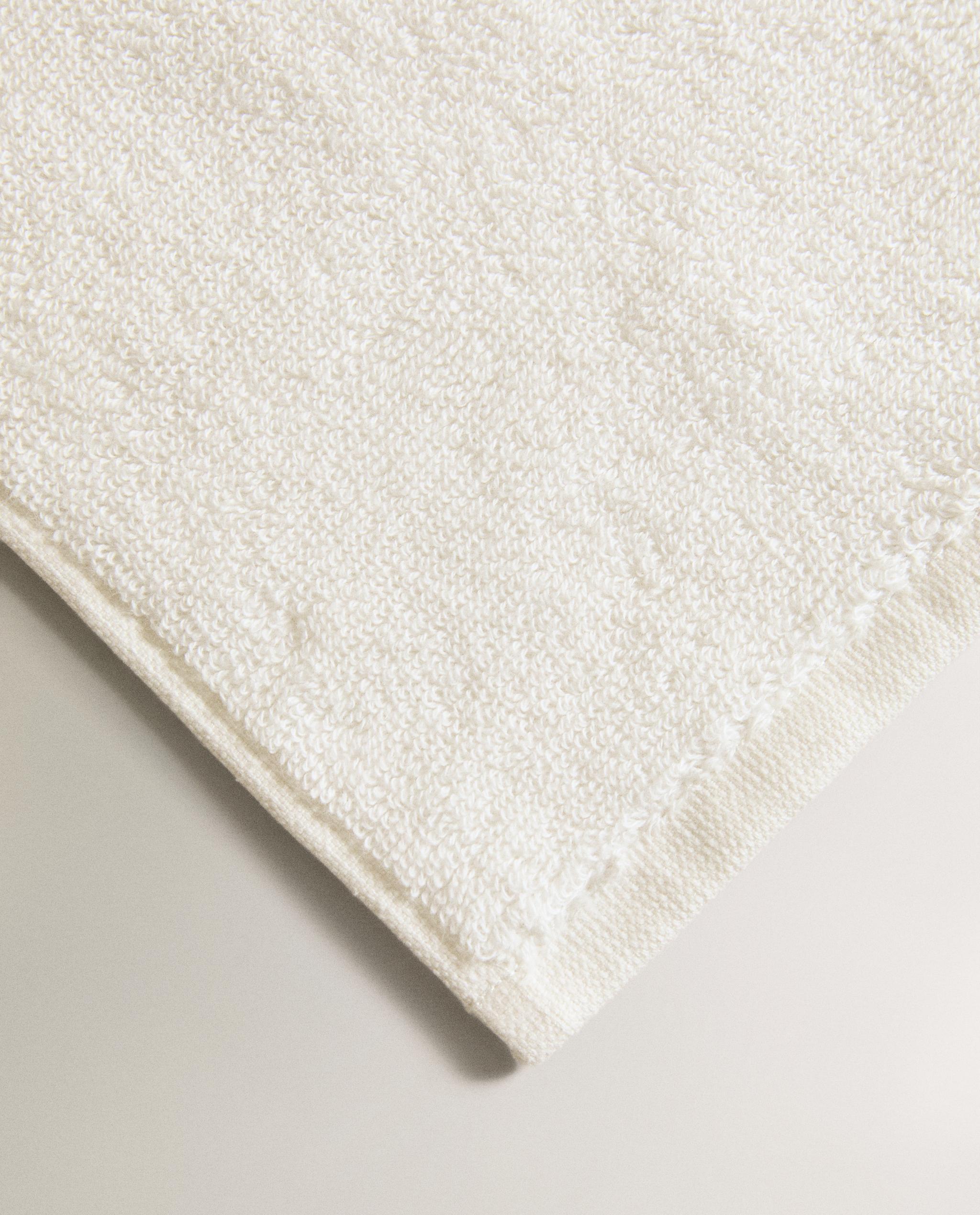 LEAF PRINT COTTON BATH TOWEL product thumbnail 4