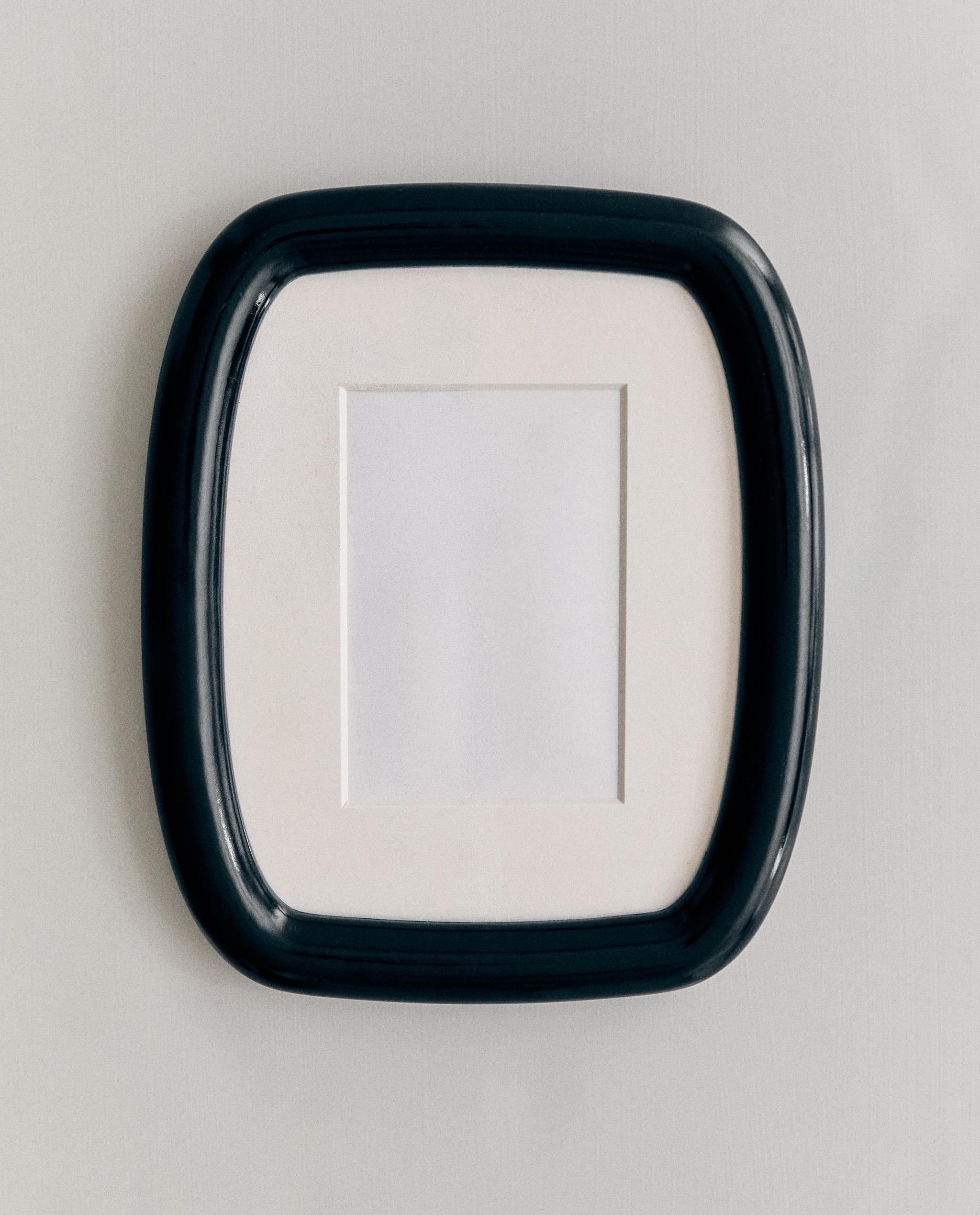OVAL WOODEN PHOTO FRAME product thumbnail 10