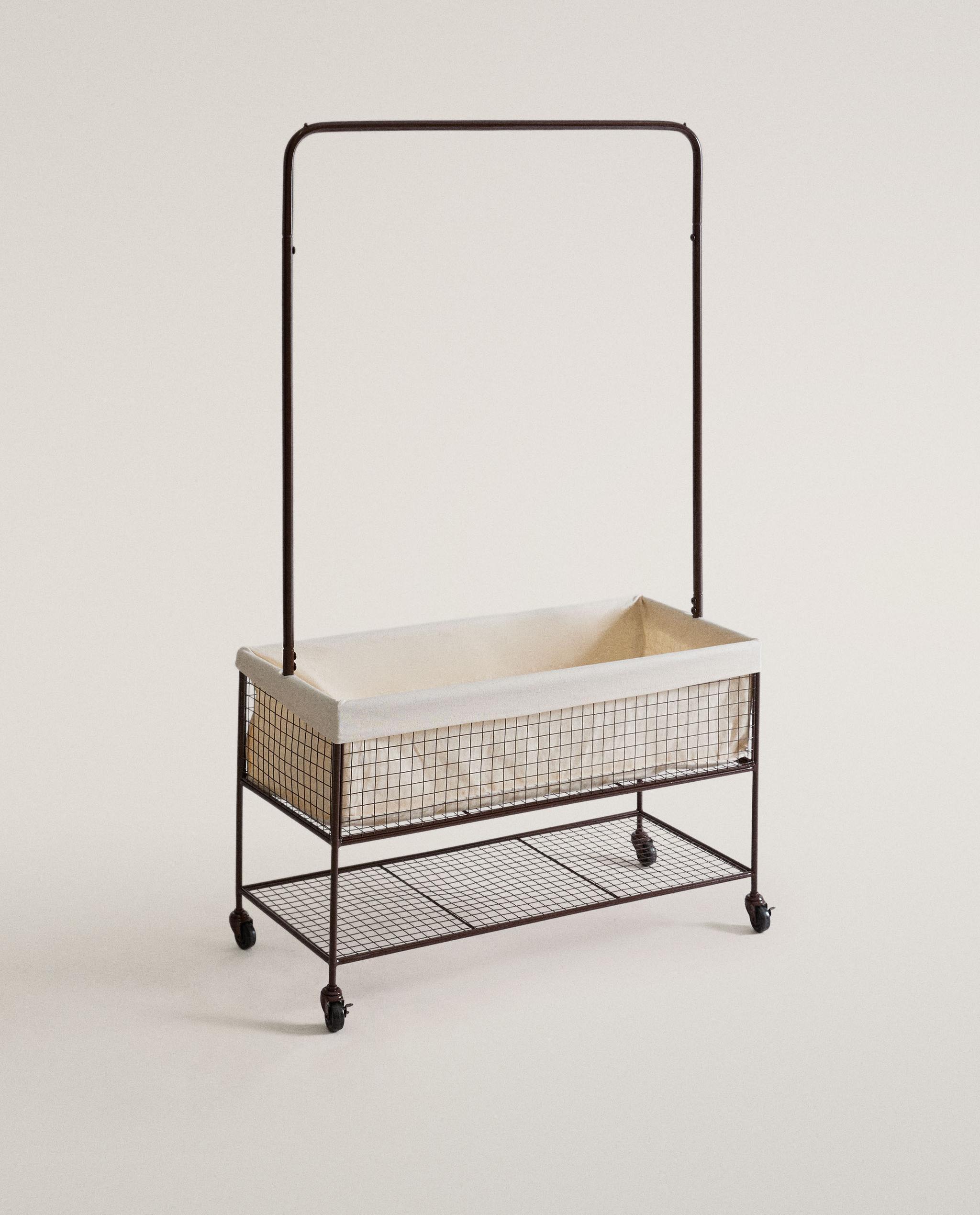 PORTANT ENFANT À ROULETTES — Zara Home