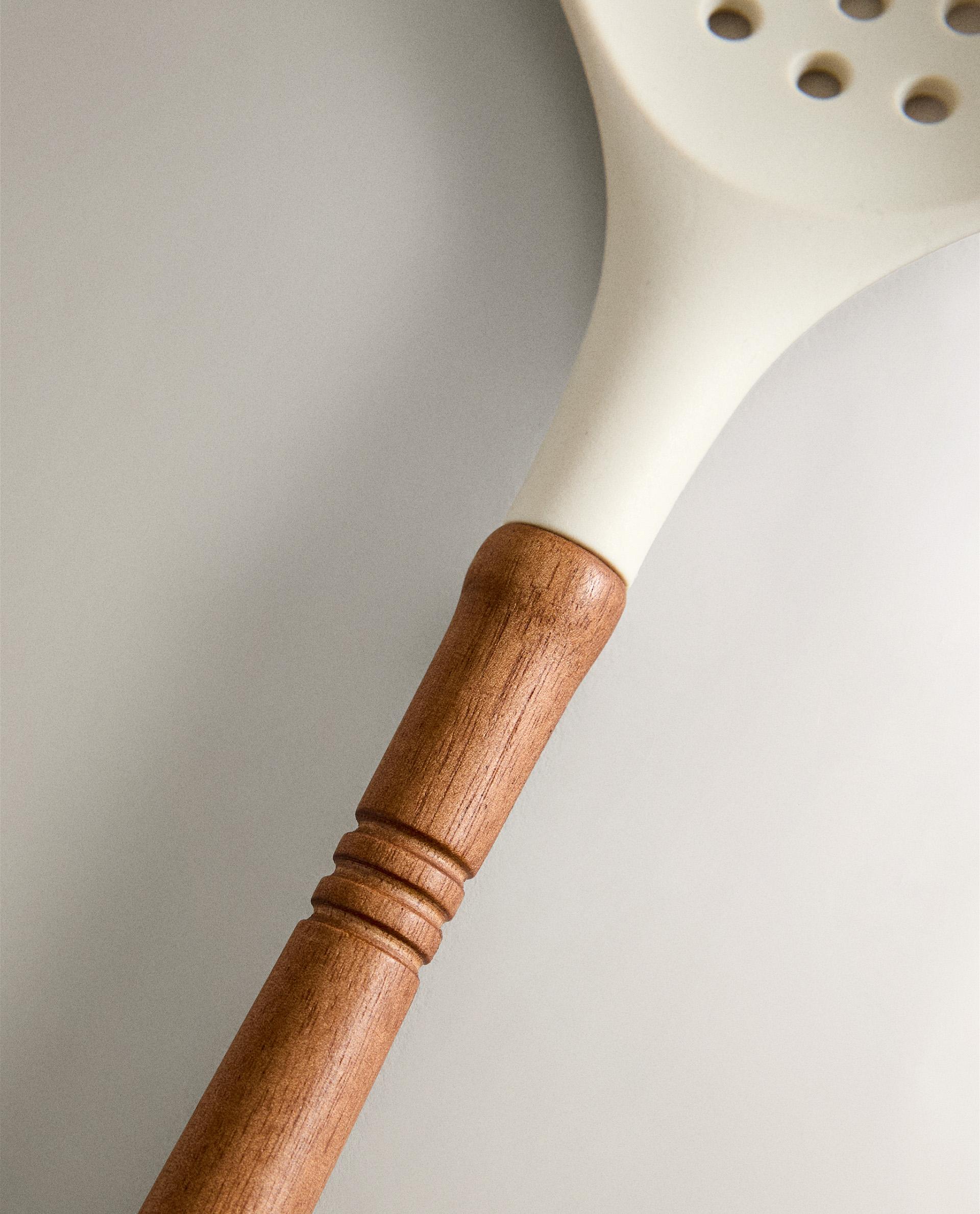 SILICONE AND WOOD SLOTTED SPOON product thumbnail 5