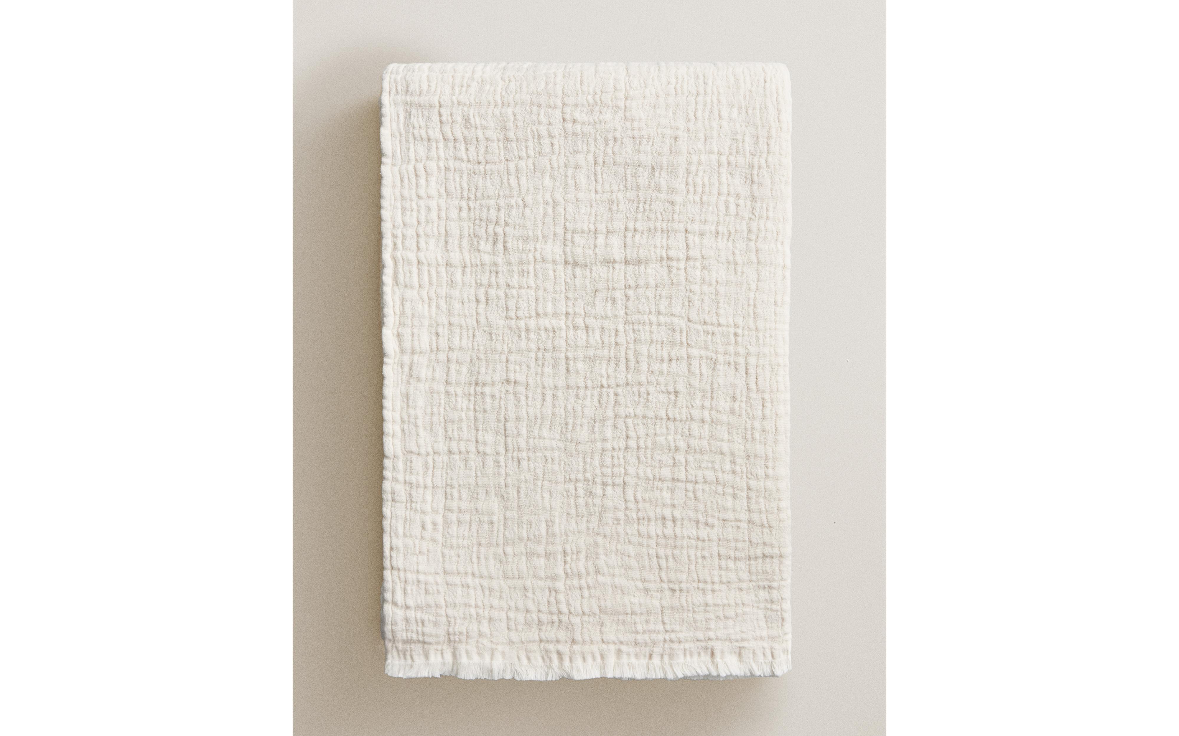 TEXTURED JACQUARD THROW product thumbnail 7