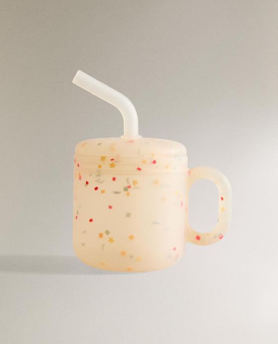 كوب سيليكون بقصاصات ملونة للأطفال بماصة