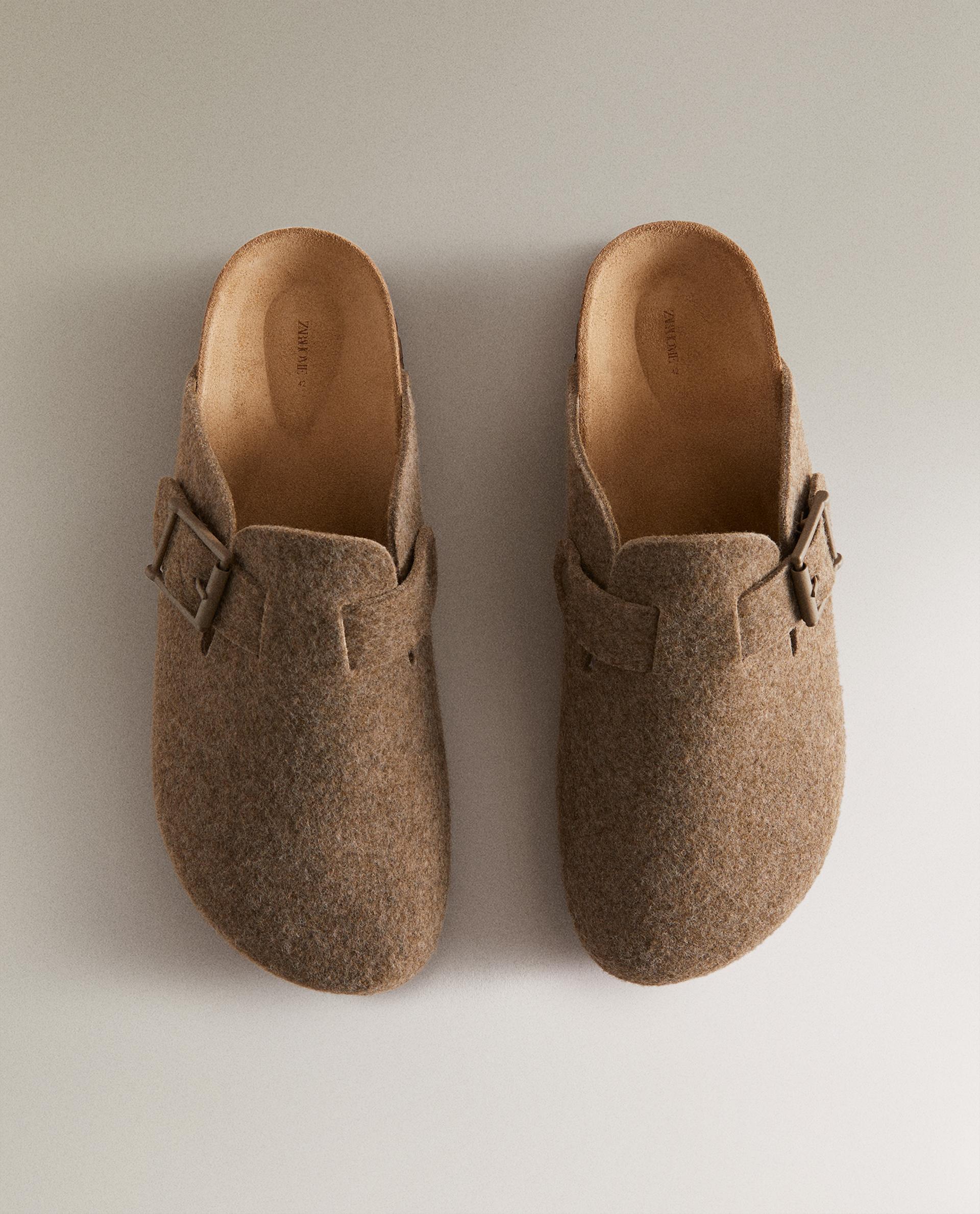 BUCKLED FELT MULE CLOG SLIPPERS