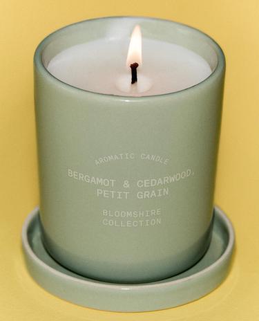 (170 g) AROMATINĖ ŽVAKĖ BERGAMOT & CEDARWOOD