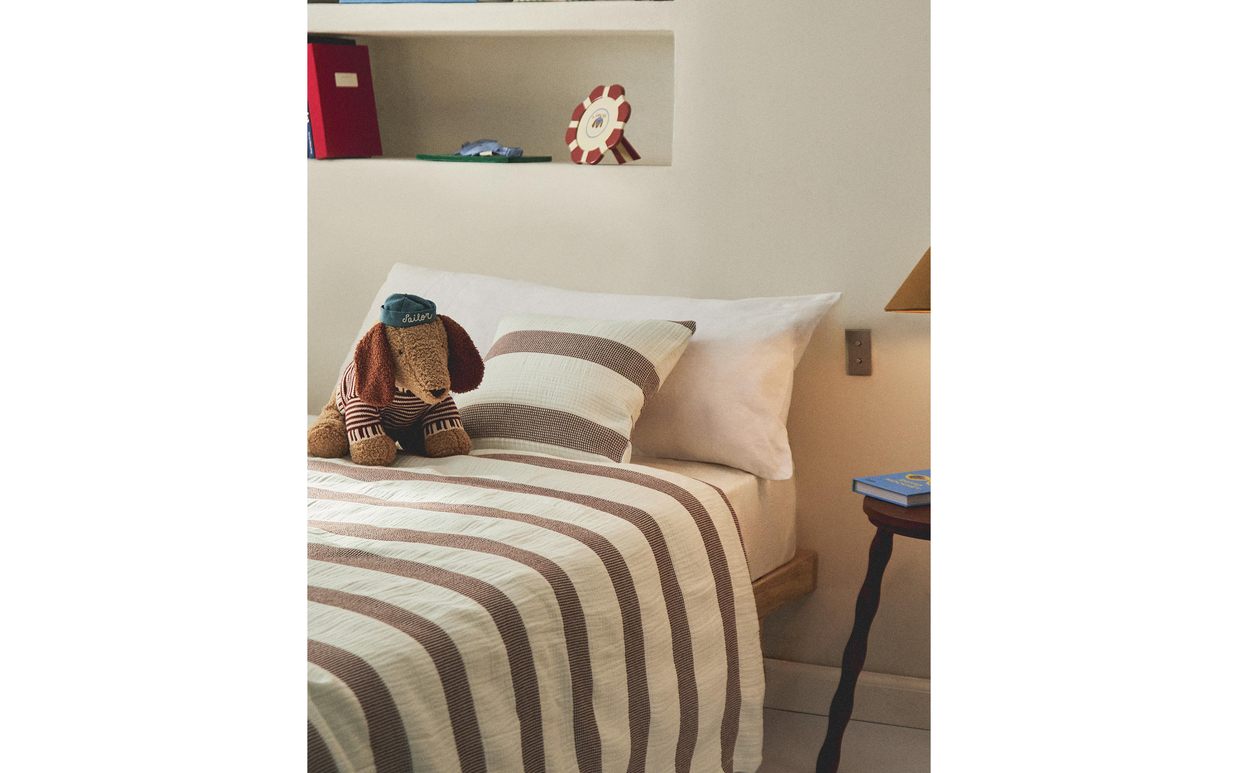 KIDS' PEG, QUILTED BEDSPREAD AND DOG CUSHION product thumbnail 16