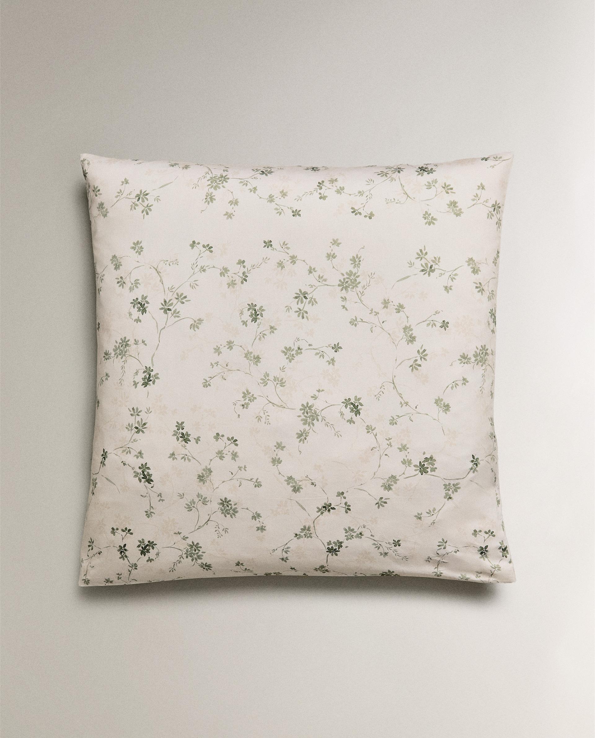 FLORAL PRINT PILLOWCASE