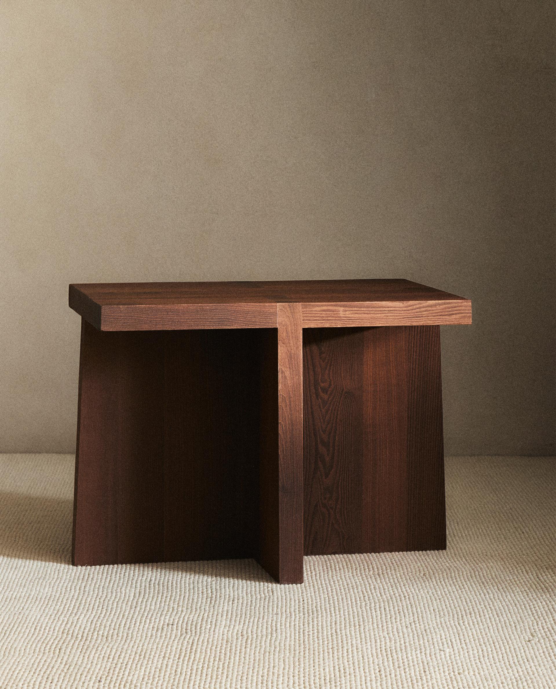 SIDETABLE 01 BY VINCENT VAN DUYSEN