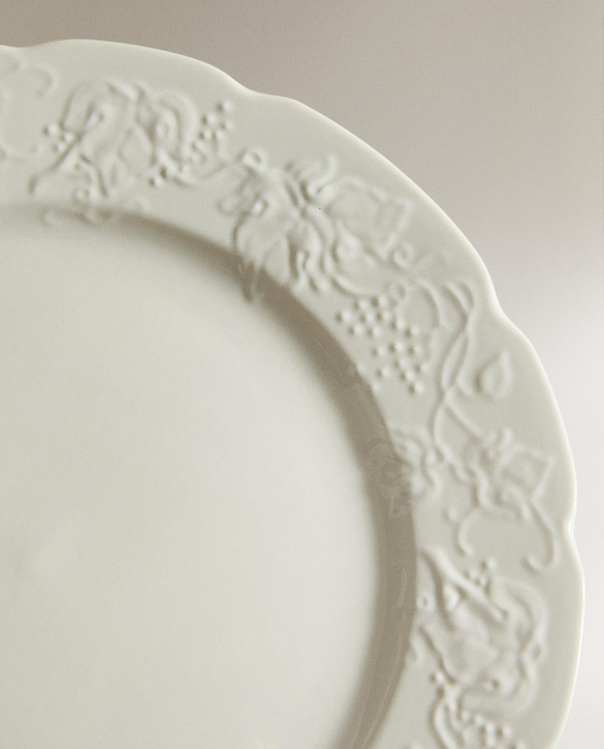 GRAPE PORCELAIN DINNER DISH product thumbnail 2