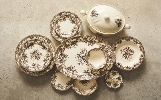 브라운 플로랄 어슨웨어 테이블웨어