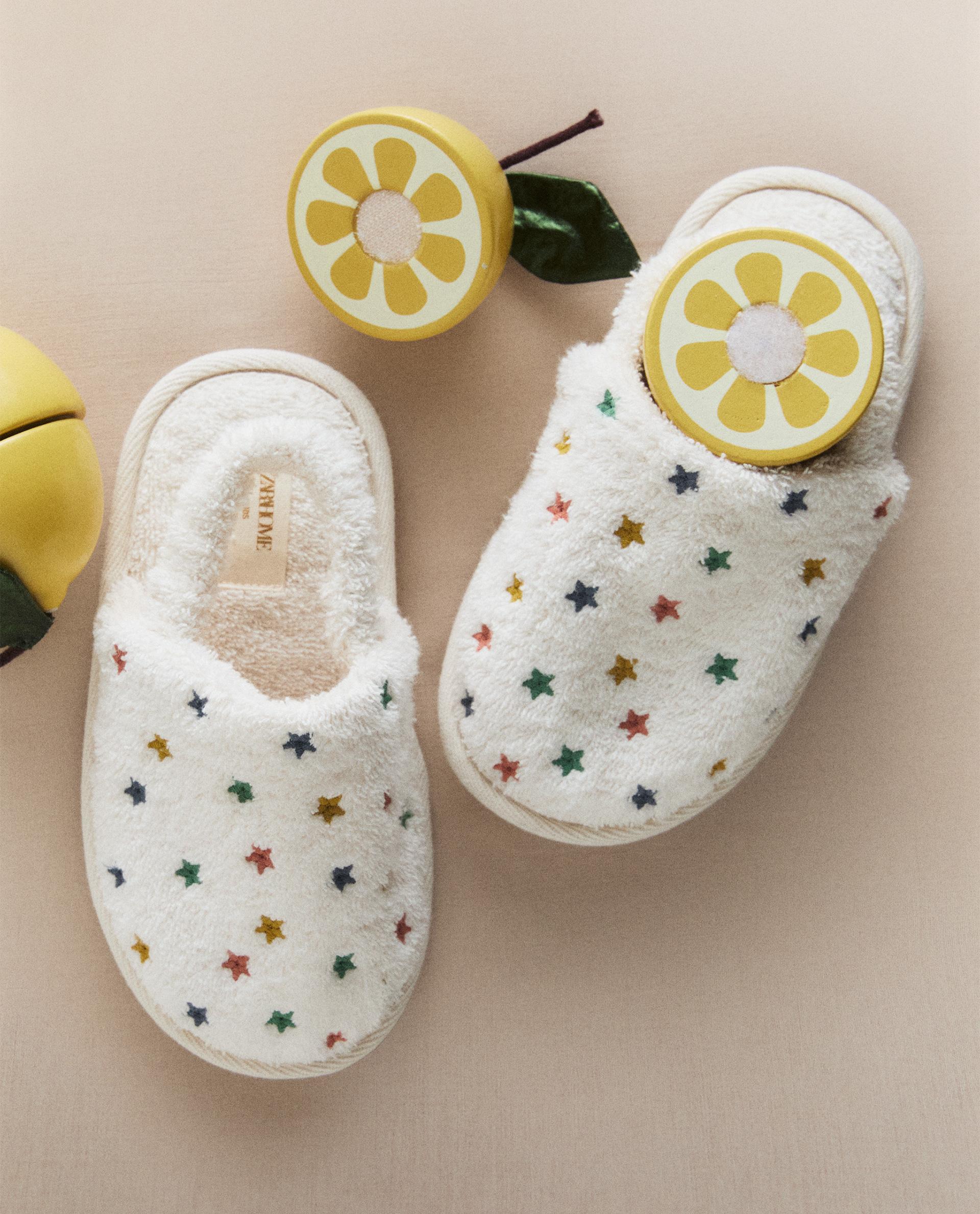 KIDS' TERRY STAR BATHROOM SLIPPERS KIDS' TERRY STAR BATHROOM SLIPPERS