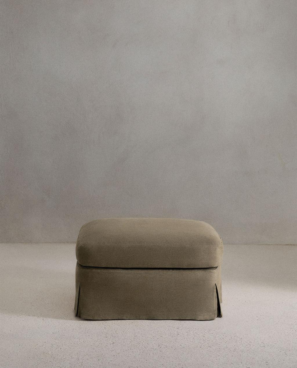 FOOTSTOOL 01