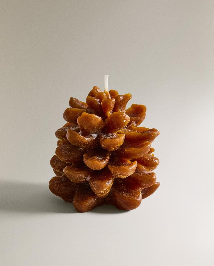 PUMPKIN SPICE SCENTED PINE CONE CANDLE