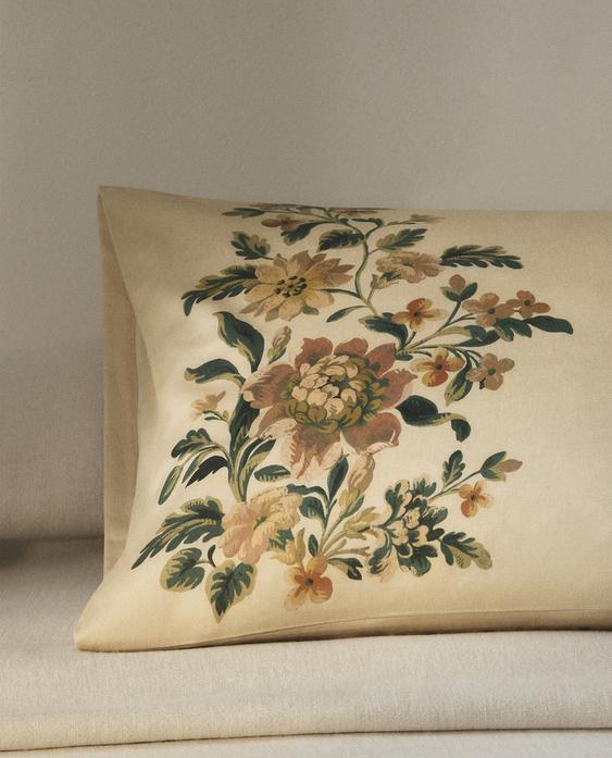 FUNDA ALMOHADA SATÉN ESTAMPADO FLOR