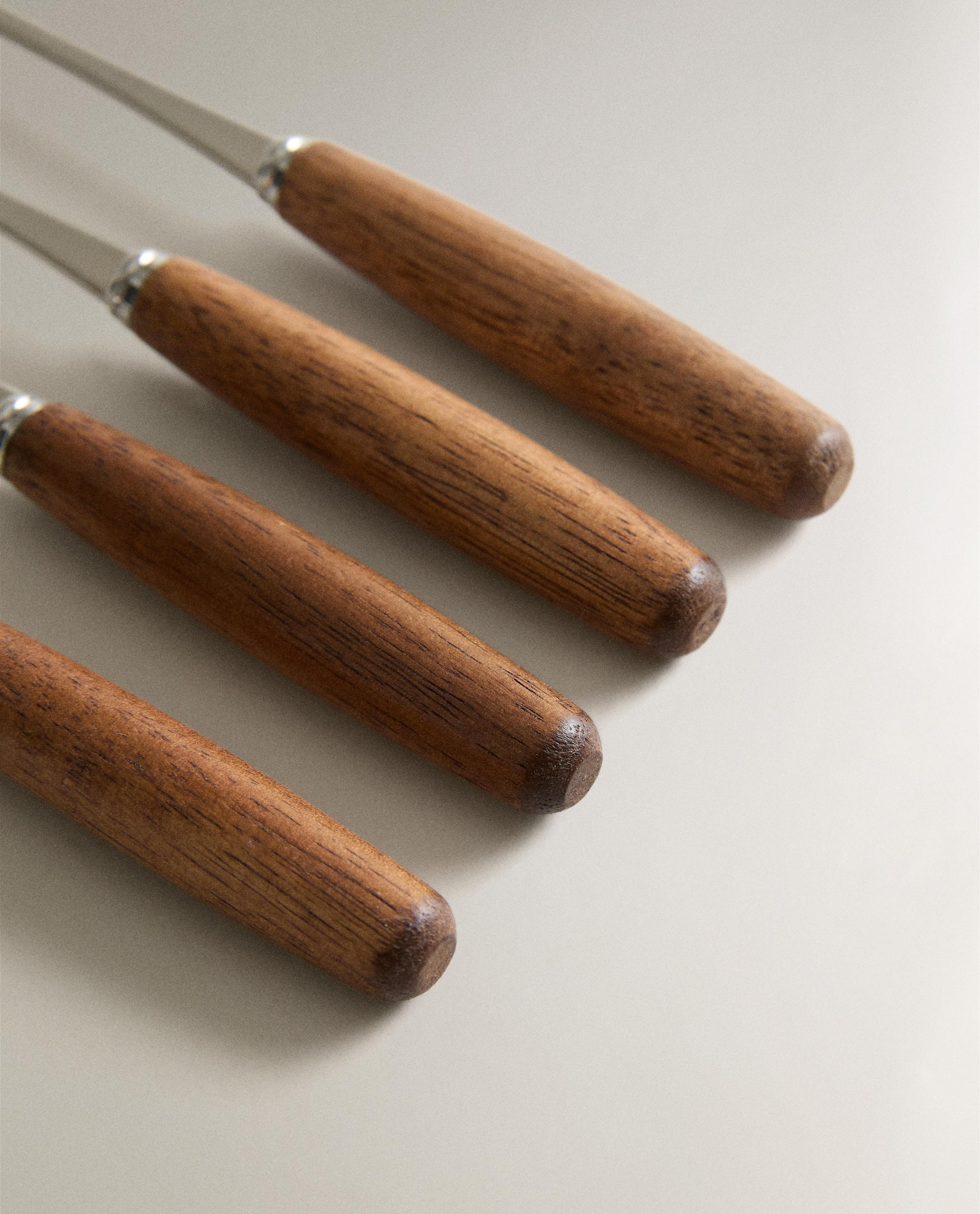PACK OF WOODEN DESSERT FORKS (PACK OF 4) product thumbnail 7