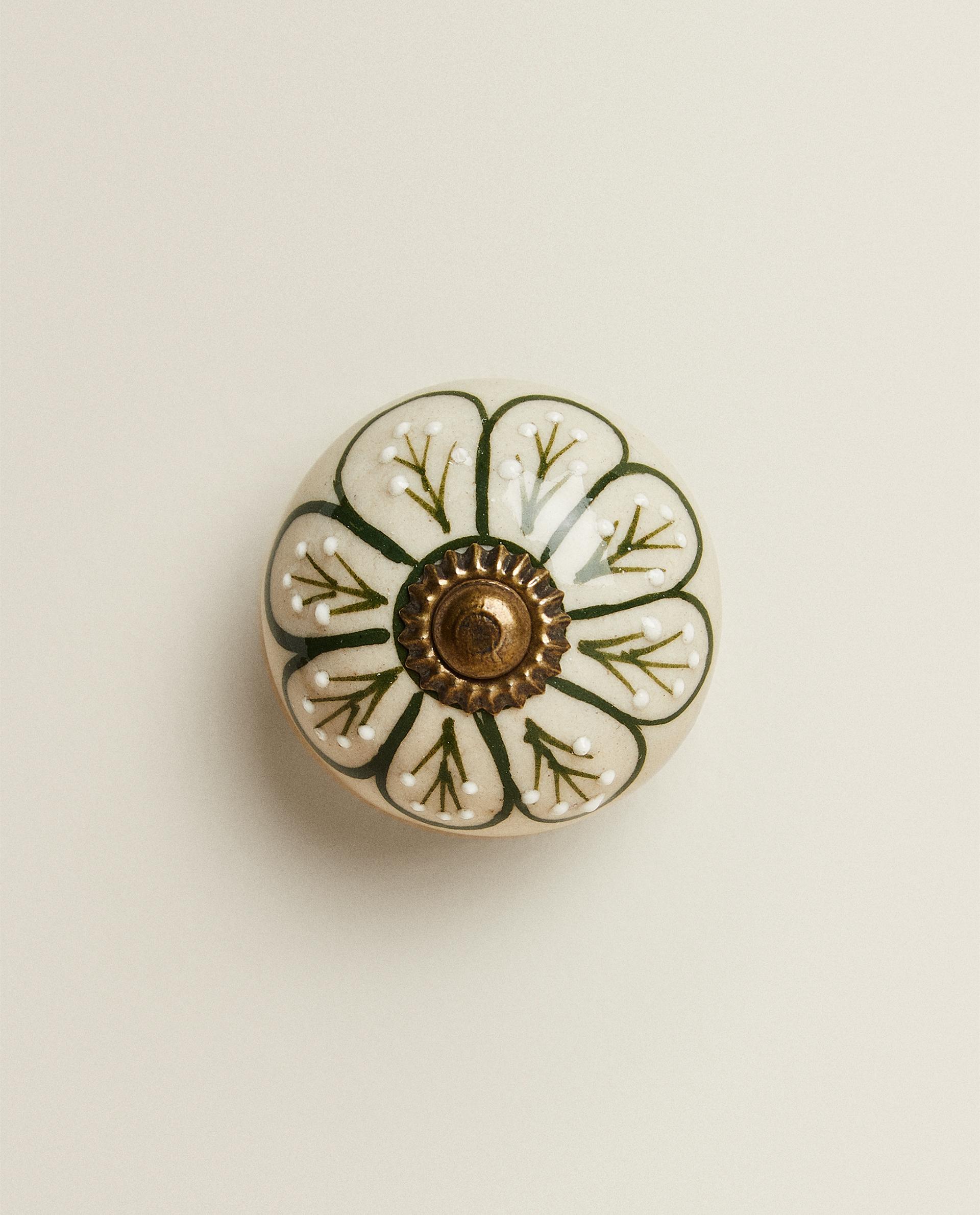 PACK OF CERAMIC FLOWER DOOR KNOBS (PACK OF 2) product thumbnail 2