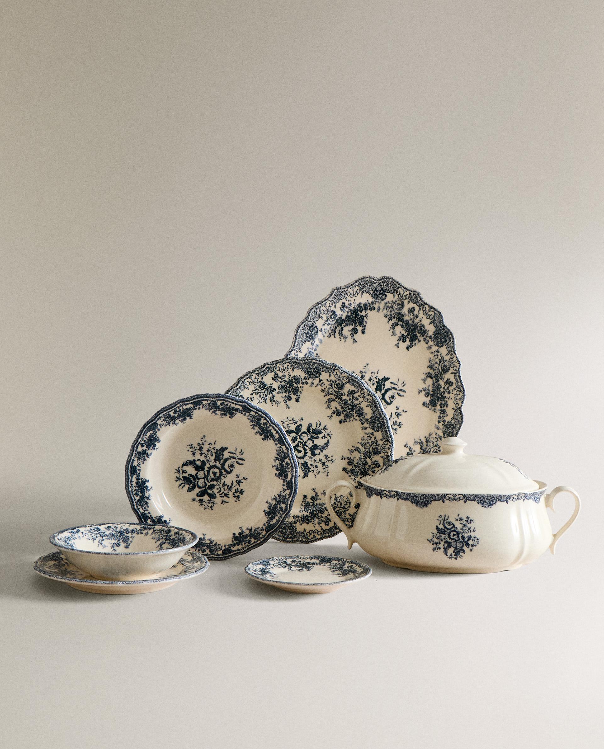 ZARA  フラワーアースンウェアデイナープレート3枚【新品•タグ付き】 FLORAL EARTHENWARE DINNER PLATE | Zara Home United States of