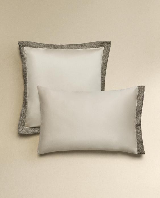 EMBROIDERED SATEEN PILLOWCASE (300 THREAD COUNT) EMBROIDERED SATEEN PILLOWCASE (300 THREAD COUNT)