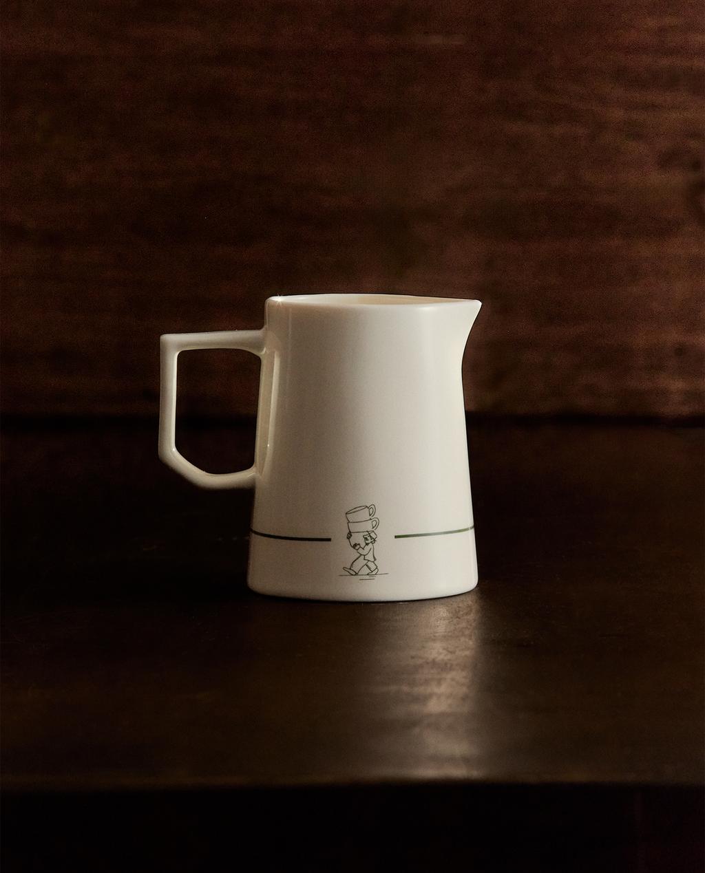 КАНИЧКА ЗА МЛЯКО ОТ КАМЕНИНА CAFETERÍA