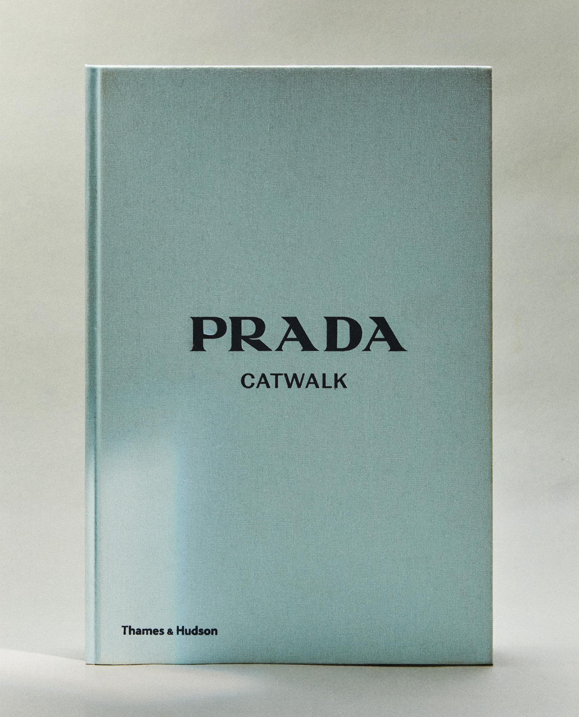 LIBRO CATWALK PRADA